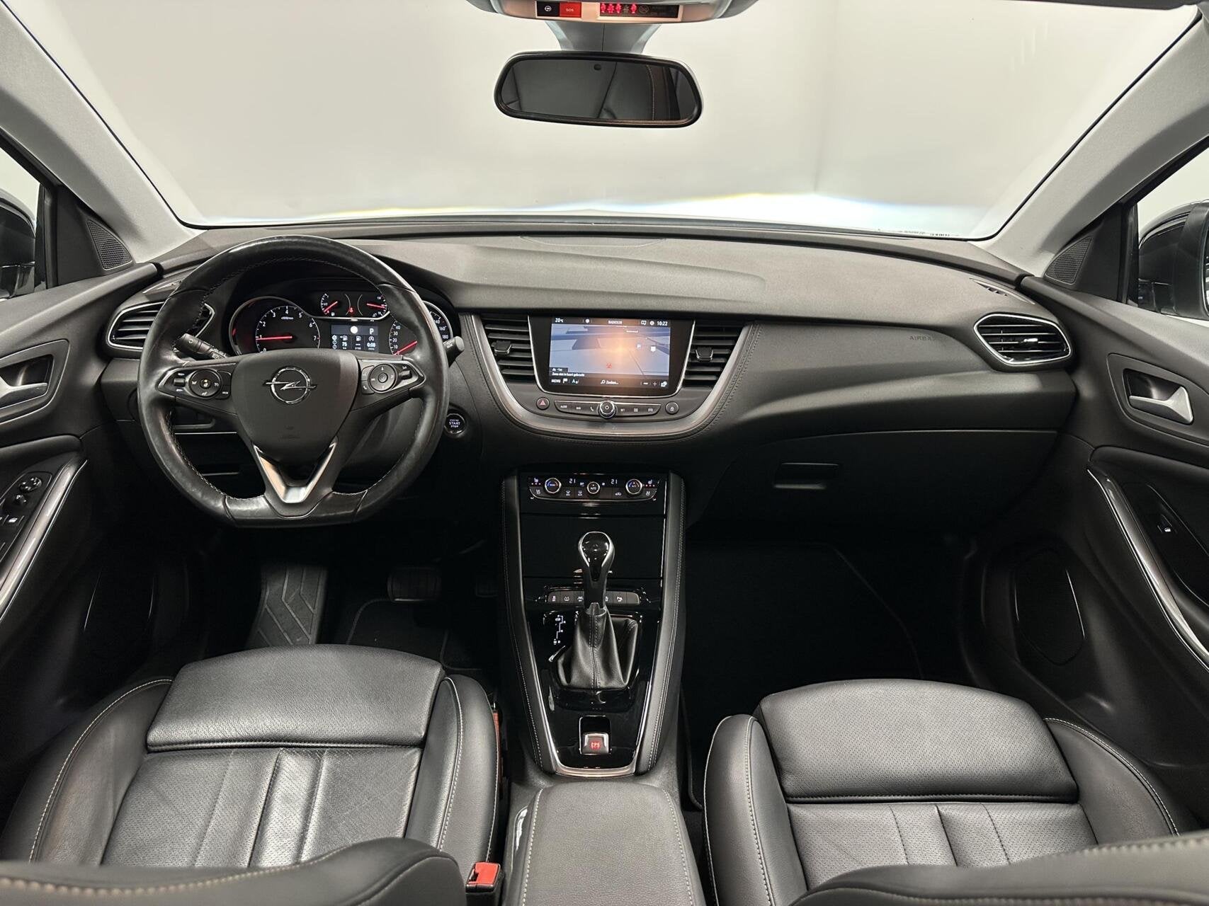 Opel Grandland X 1.2 Turbo Business Elegance LEER TREKHAAK C, Gebruikt, 1199 cc, Met garantie (alle), Wit
