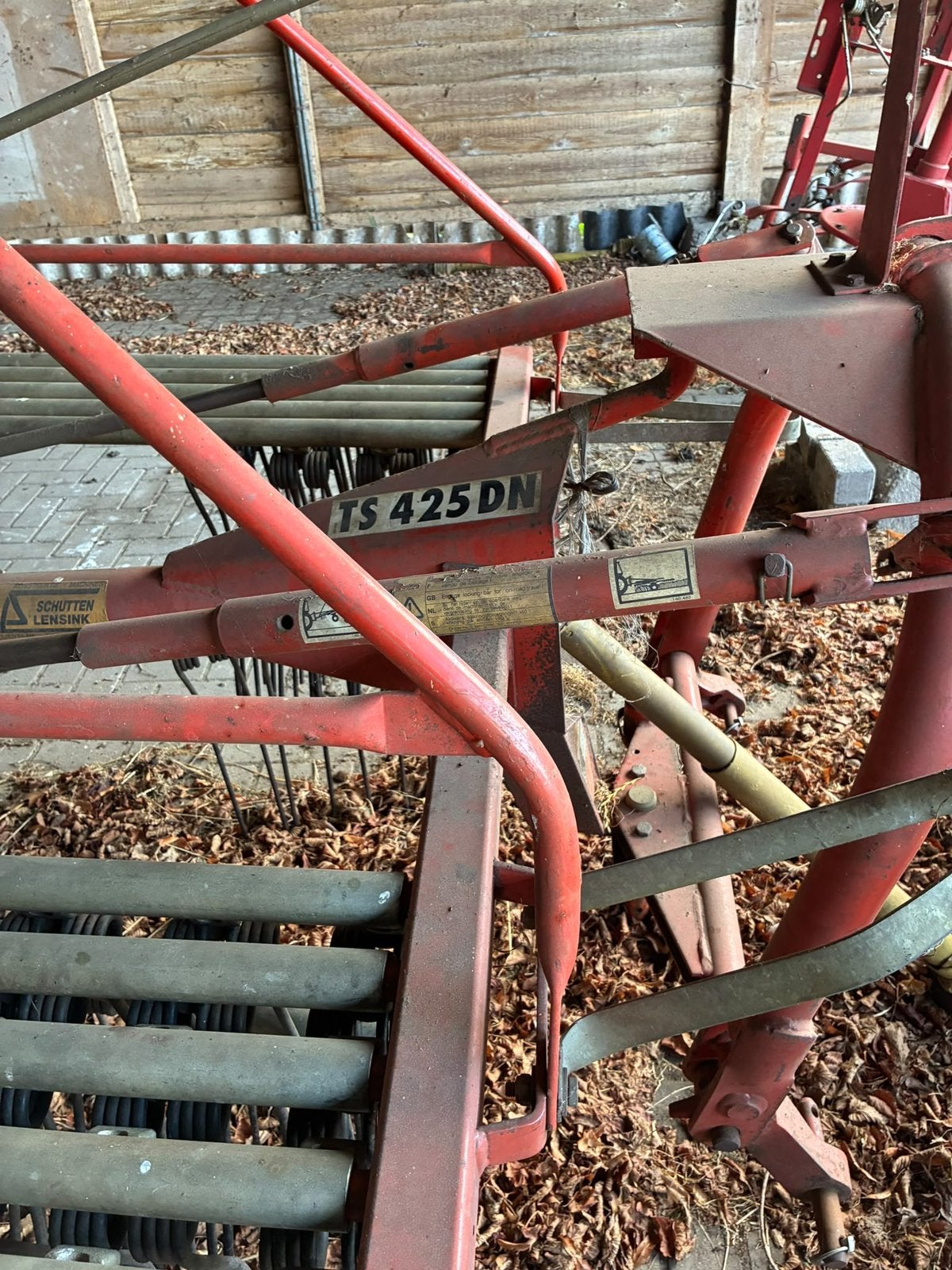 Fella TS 425 en Kuhn GA 450 zwadhark, Zakelijke goederen, Ophalen, Weidebouw