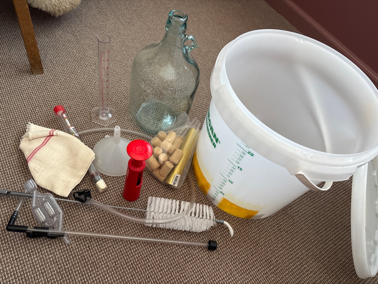 Brouwset voor wijn/bier inclusief fles en emmer, Hobby en Vrije tijd, Ophalen of Verzenden, Zo goed als nieuw