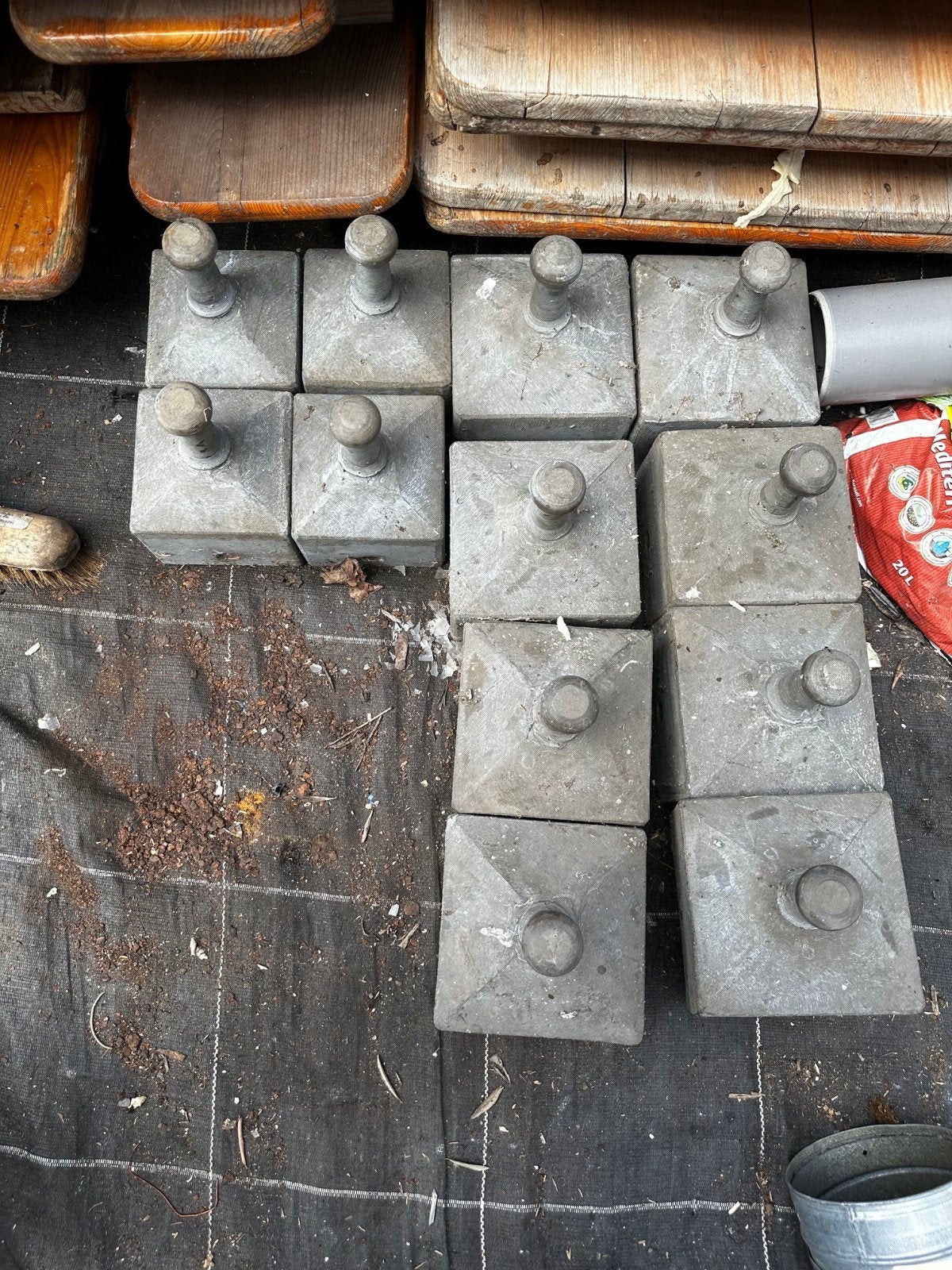8 Grote Betonnen Paalmutsen / Afdekplaten - Gebruikt, Tuin en Terras, Ophalen of Verzenden, Gebruikt