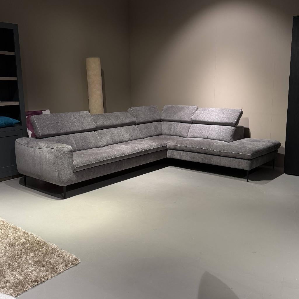 hoekbank Xooon talisman antraciet **Showroom verkoop**, Huis en Inrichting, Banken | Bankstellen, Nieuw, Hoekbank, Vierpersoons of meer