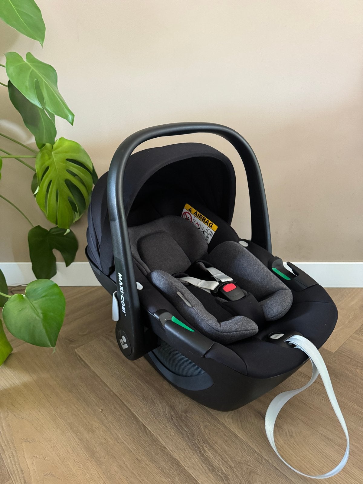 Maxi-Cosi Pebble 360• i-size black, Kinderen en Baby's, Autostoeltjes, Ophalen, Zo goed als nieuw, Isofix, 0 t/m 13 kg