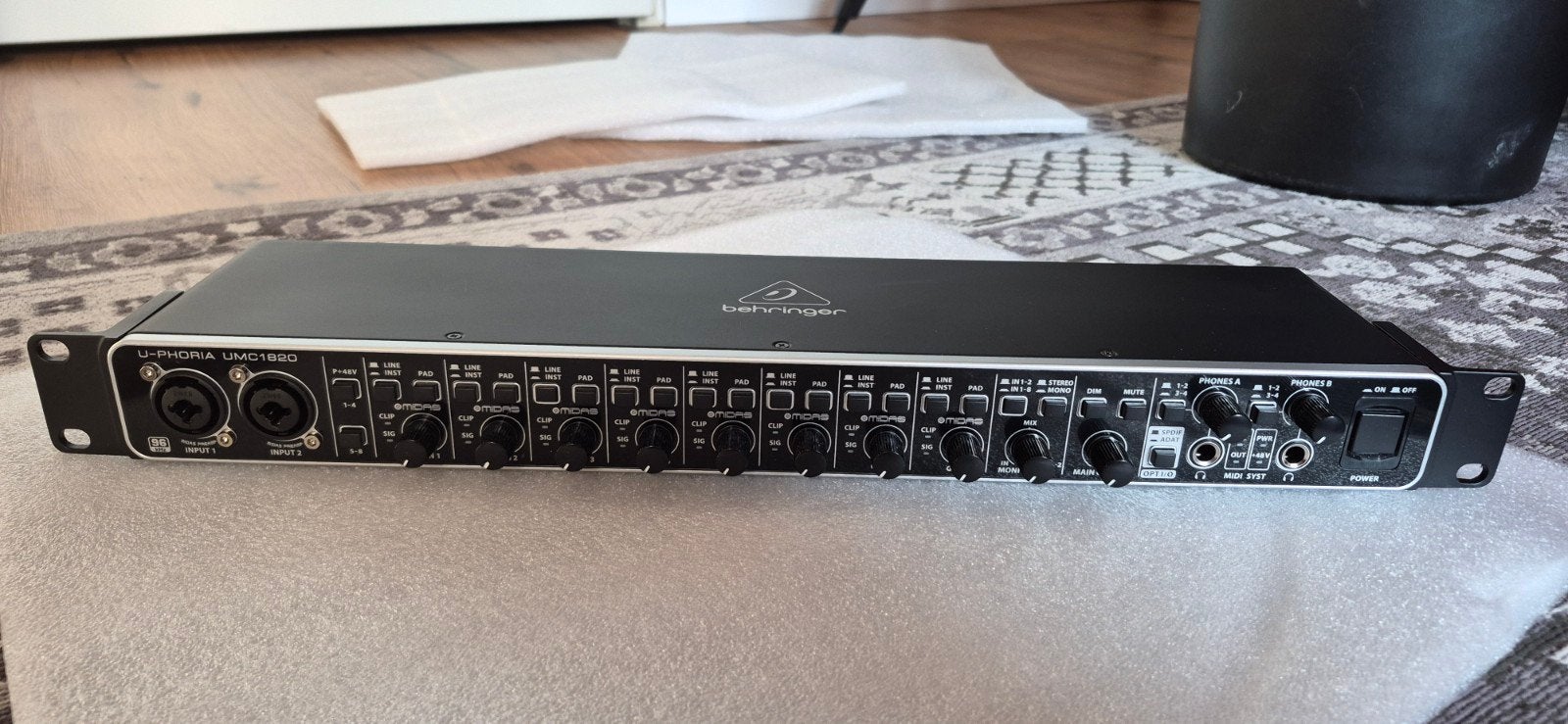 Behringer UMC1820 Audio Interface - Nieuwstaat, Ophalen of Verzenden, Zo goed als nieuw, 10 tot 20 kanalen, Microfooningang
