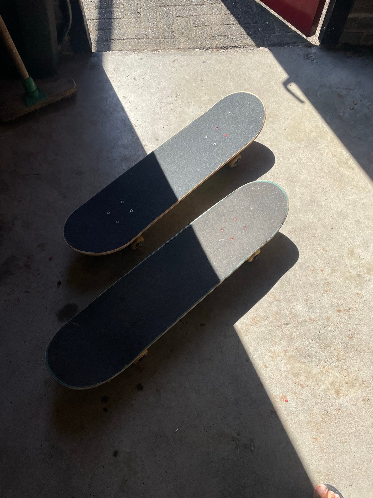 Skateboards en waveboards - nog goed voor een tweede ronde, Sport en Fitness, Skateboarden, Ophalen, Gebruikt, Skateboard