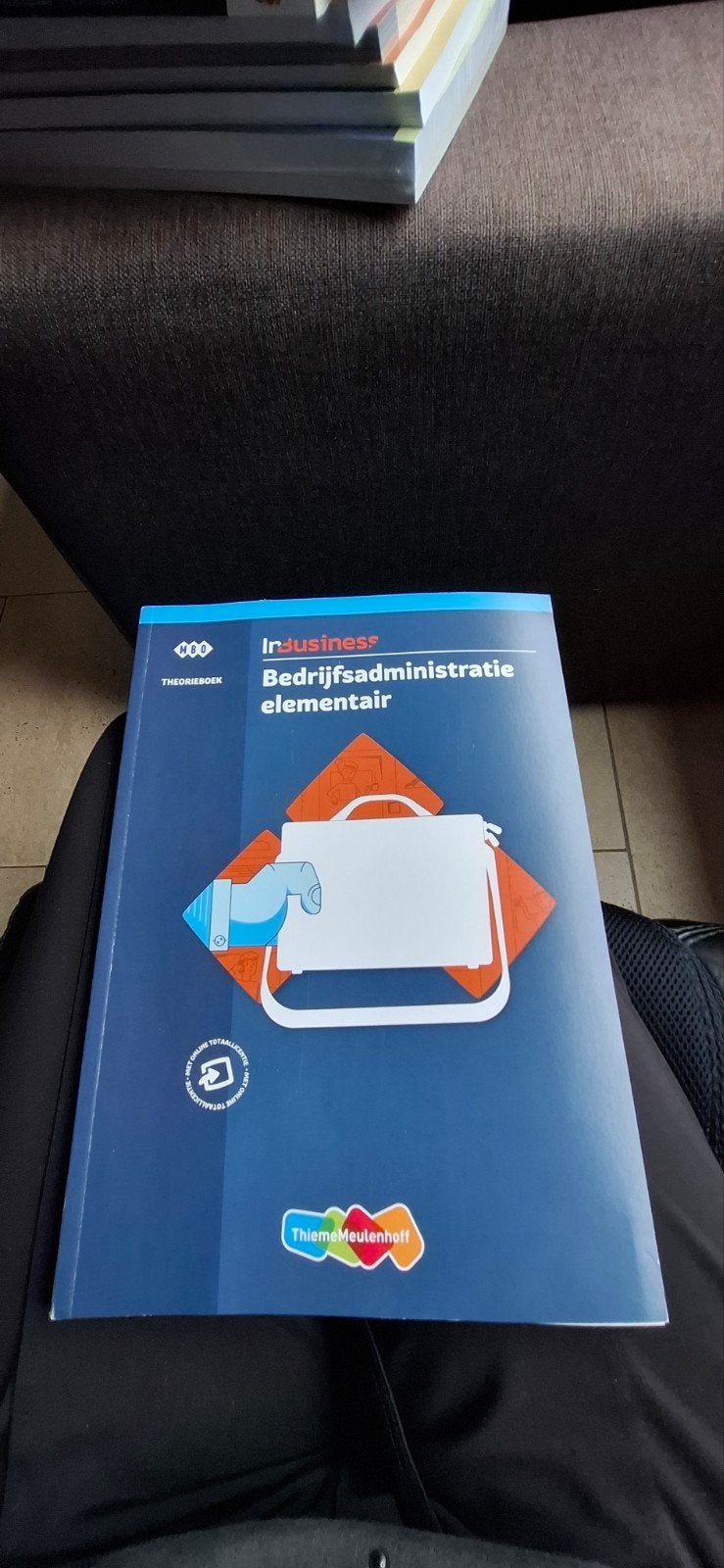 Grote partij MBO Studieboeken (InBusiness & Breingeheimen), Ophalen of Verzenden, Zo goed als nieuw, Overige niveaus, Bedrijfseconomie of M&O