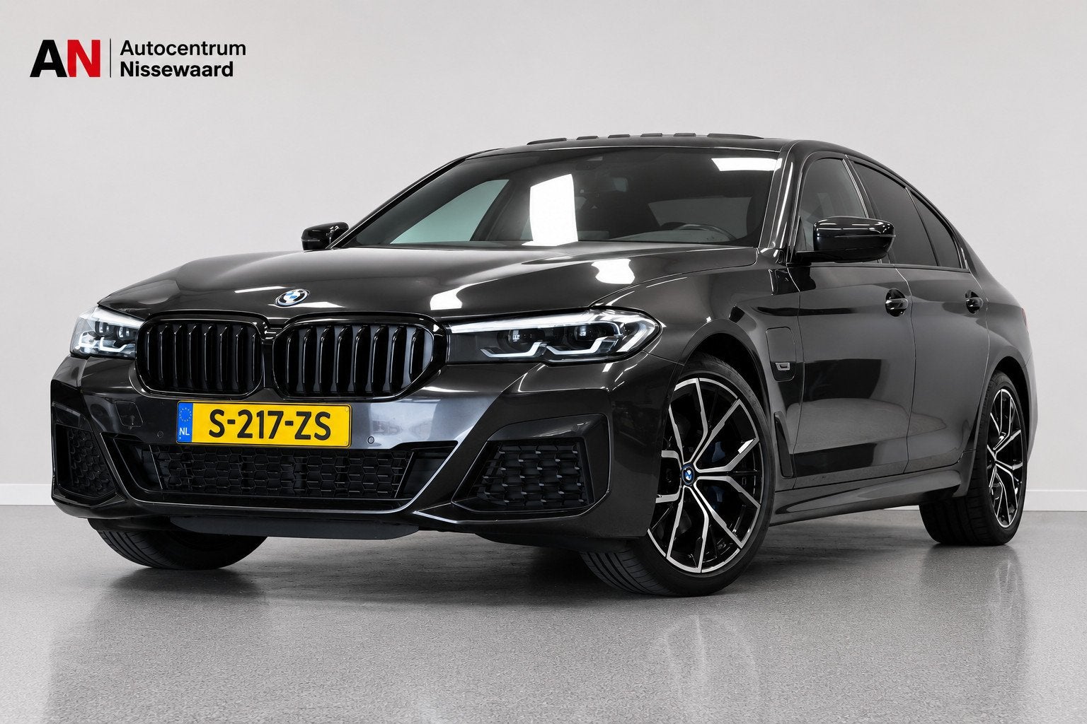 BMW 5-serie 530e M sport Business Edition Plus |Panorama|, Achterwielaandrijving, Gebruikt, Euro 6, 4 cilinders