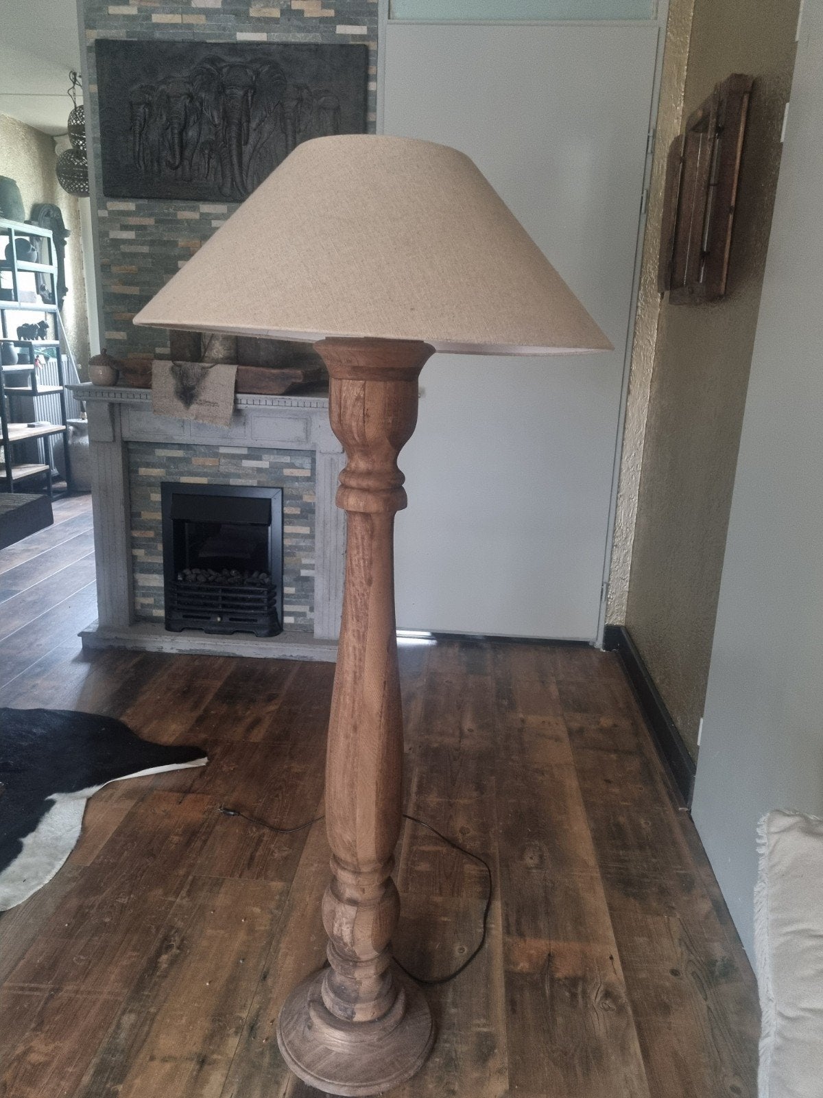 Baluster vloerlamp met lampenkap - 127 cm hoog, Ophalen, 100 tot 150 cm, Landelijk sober hoffz aura peeperkorn, Hout