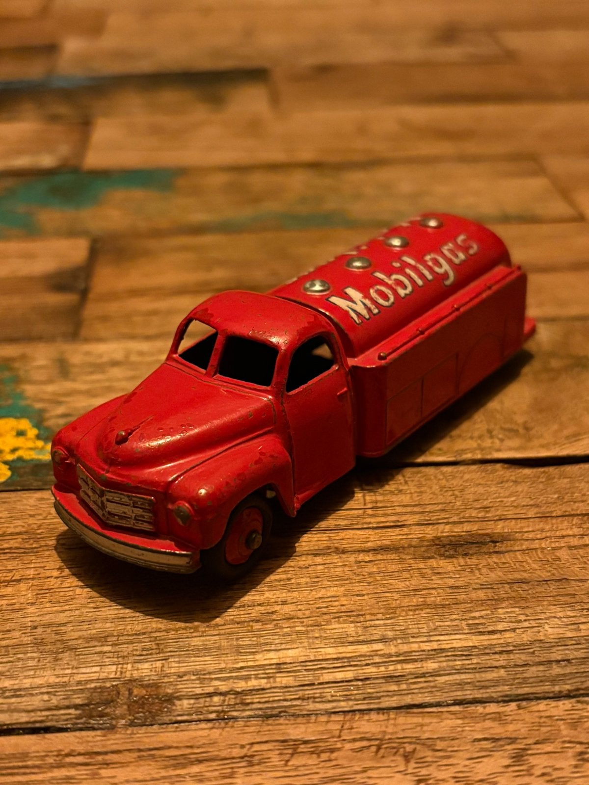 Dinky Toys 30p-G Mobilgas Tanker (1952-1953) – Origineel, Ophalen of Verzenden, Gebruikt, Bus of Vrachtwagen