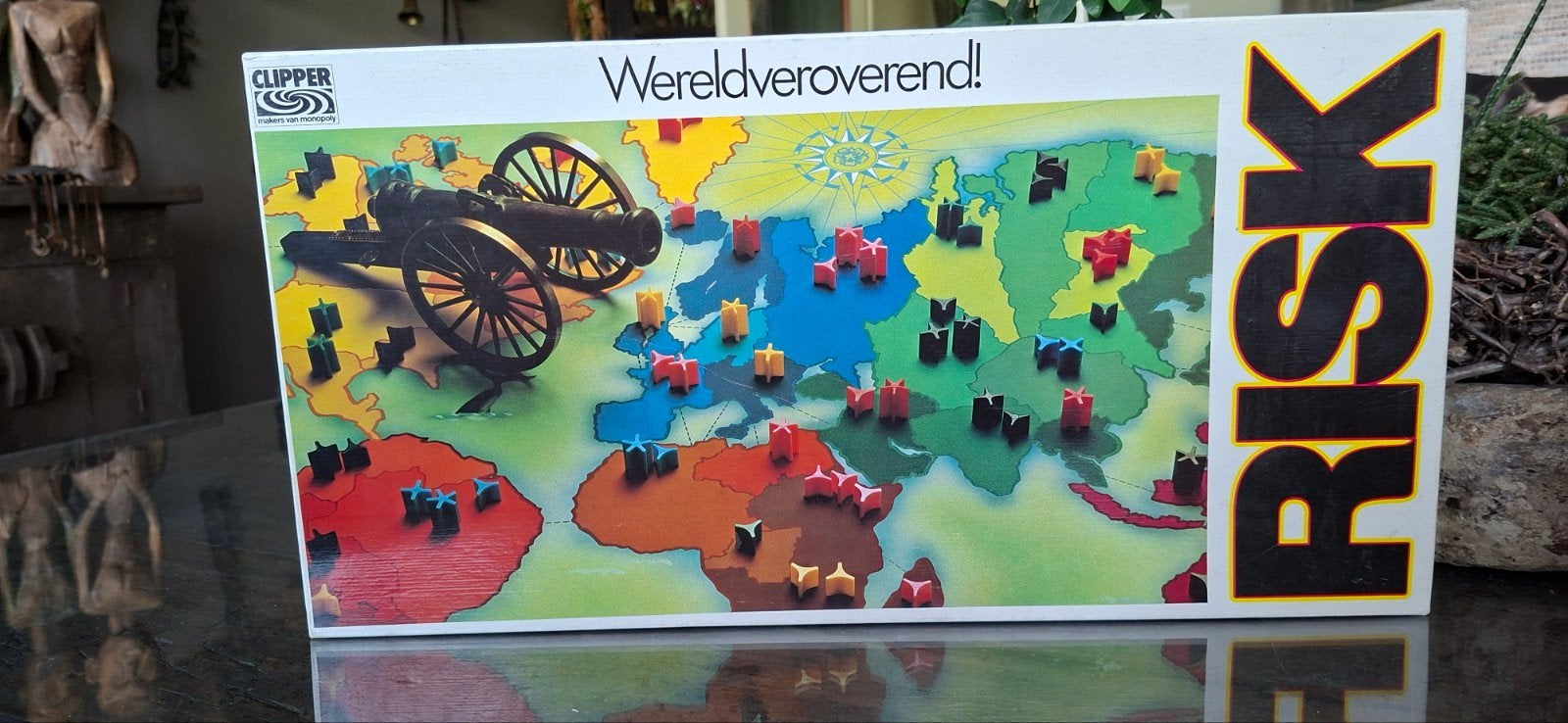 Vintage Risk bordspel - witte uitgave 1982, Drie of vier spelers, Ophalen of Verzenden, Zo goed als nieuw, Clipper
