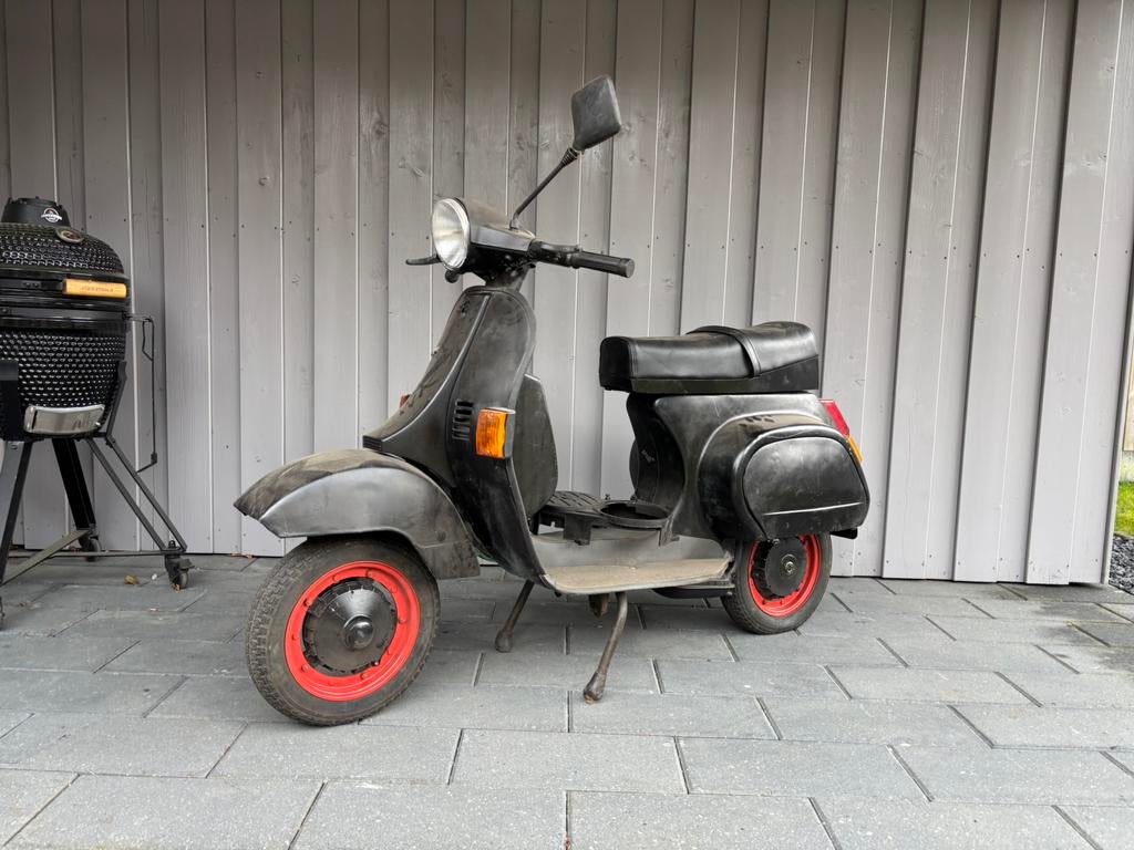 Vespa pk 50 automaat met kenteken, Ophalen, Zo goed als nieuw, Benzine
