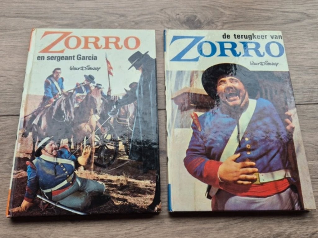 2 boeken zorro nette staat, Verzenden, Gelezen
