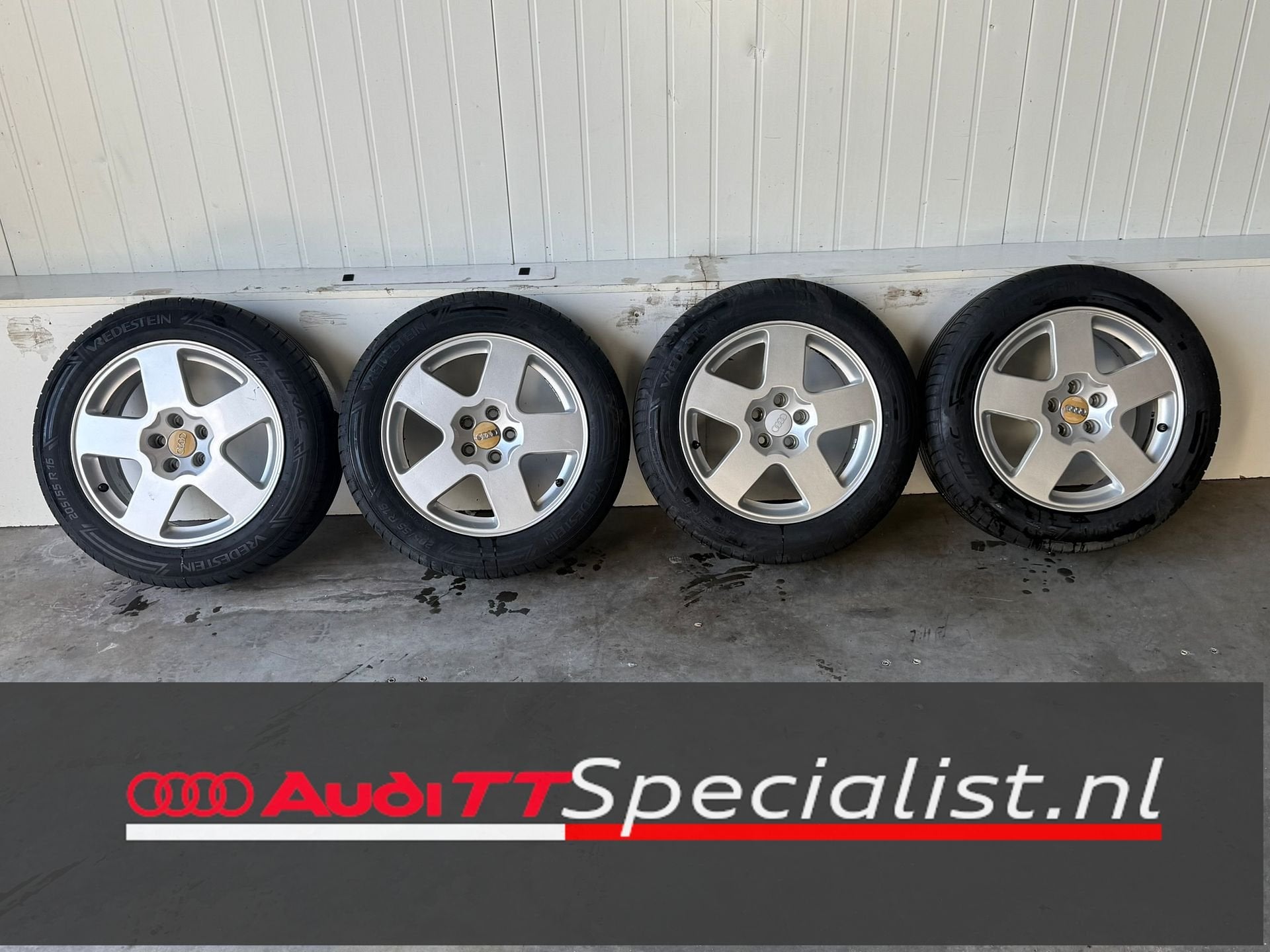 Zomerbanden set 16 inch op originele velgen Audi TT MK1, Auto-onderdelen, Ophalen, Gebruikt, -, Banden en Velgen