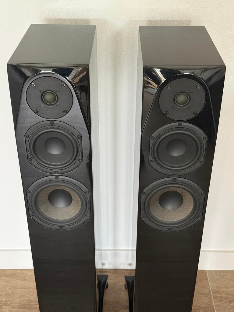 Phonar Veritas P5.5 EdMa CAP+ speakers, hoogglans zwart, Zo goed als nieuw, 120 watt of meer, Front, Rear of Stereo speakers, Ophalen