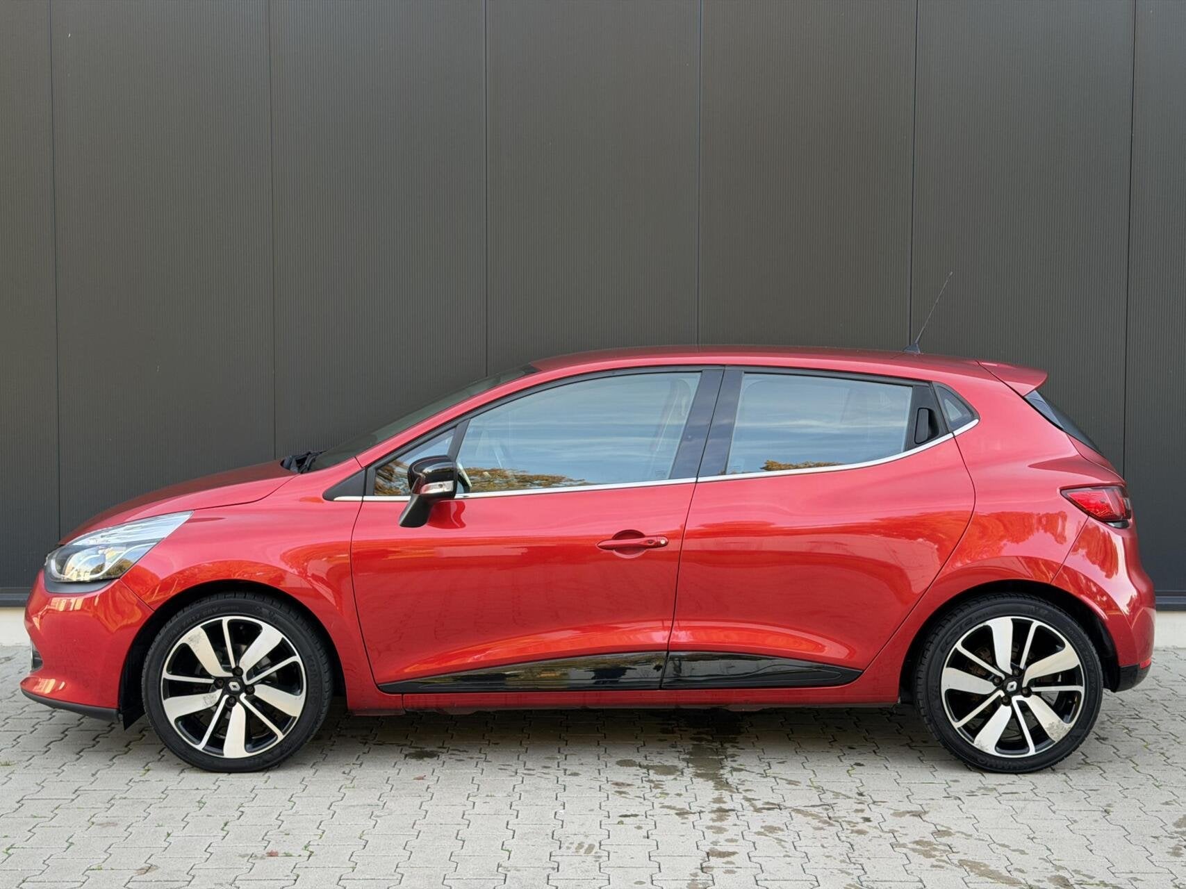 Renault Clio 0.9 TCe Eco2 Dynamique Cruise PDC Navi Airco, Voorwielaandrijving, 898 cc, Stof, Met garantie (alle)