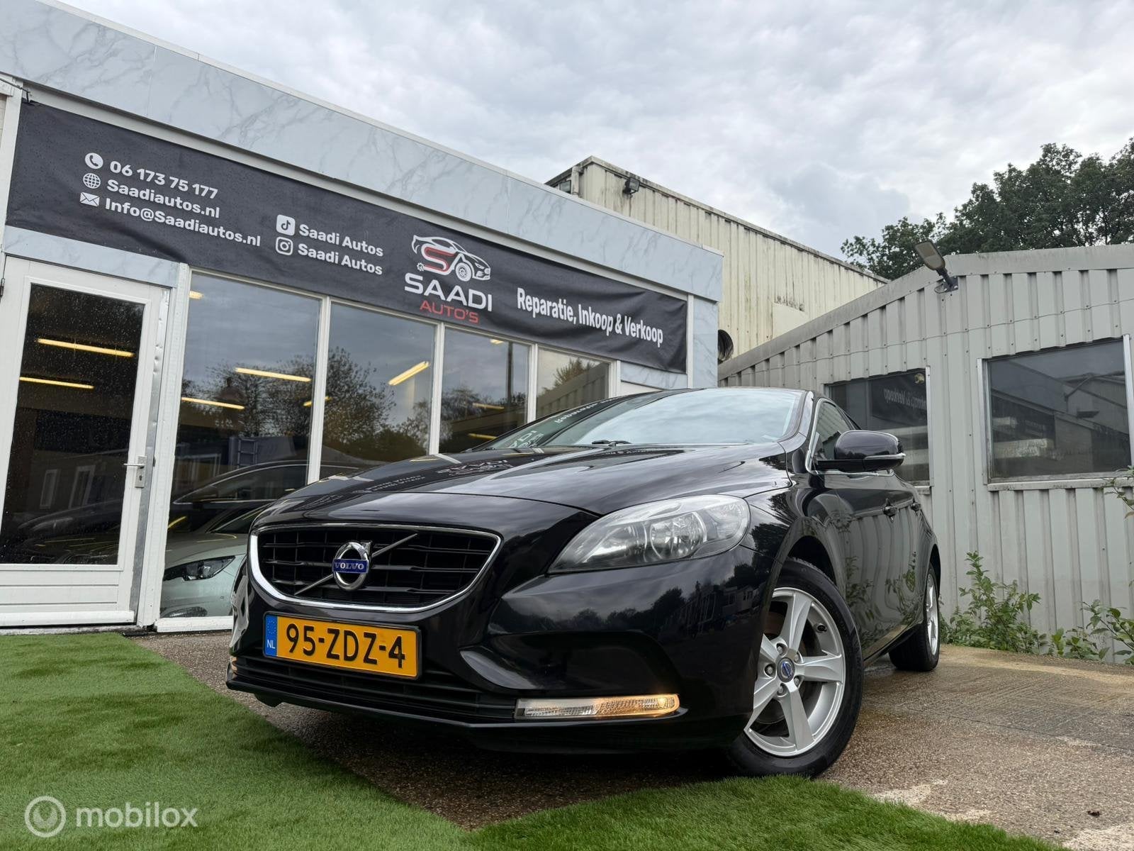 Volvo V40 1.6 T3 Summum distributieriemset + APK, Auto's, Voorwielaandrijving, Gebruikt, 4 cilinders, 150 pk