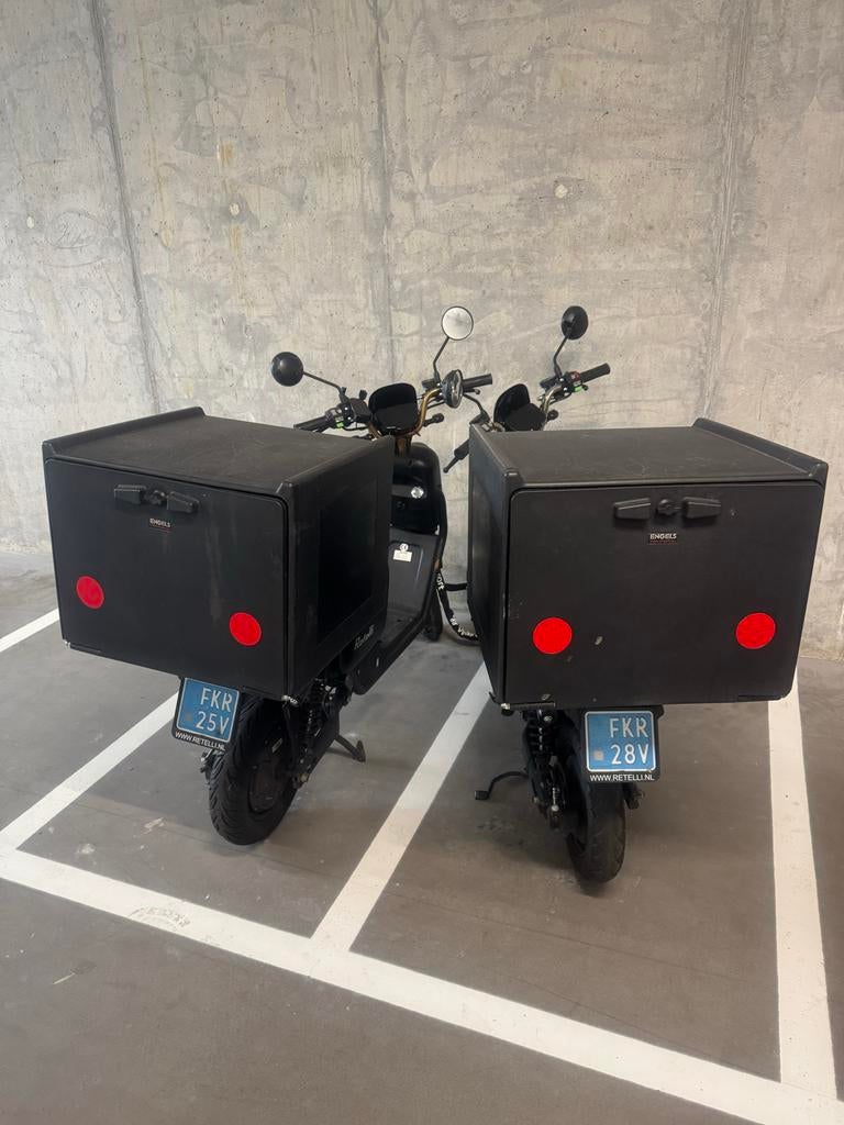 2x Retelli elektrische bezorgscooters met bezorgboxen, Ophalen of Verzenden, Zo goed als nieuw, Elektrisch, Overige merken