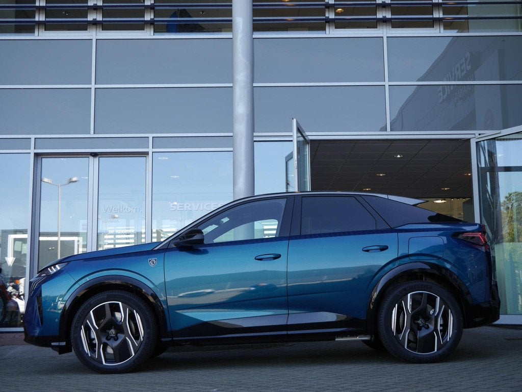 Peugeot e-3008 Launch Edition 325 Dual Motor 73 kWh | €735, Auto's, Peugeot, Automaat, Blauw, 2237 kg, Vierwielaandrijving