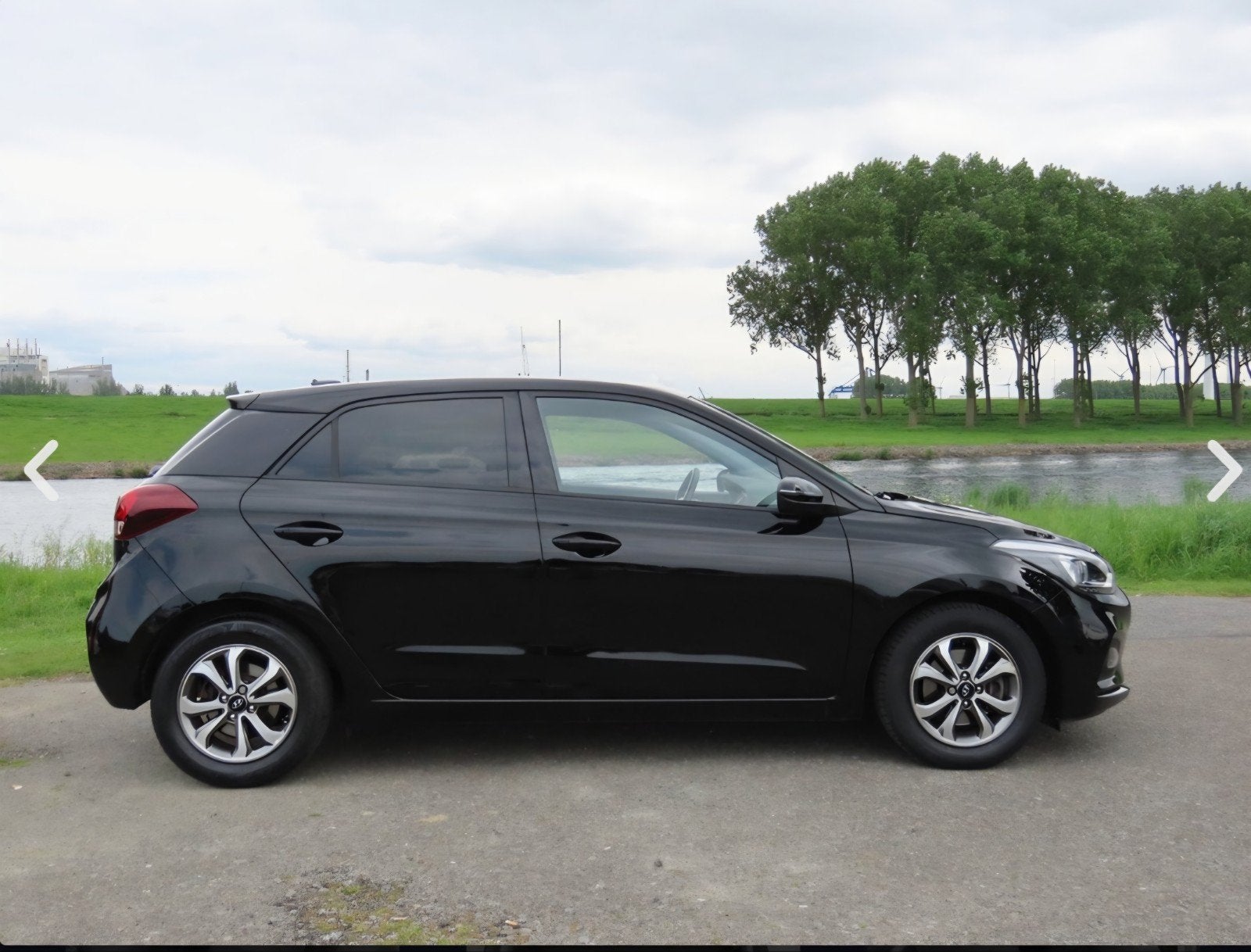 Hyundai i20 1.0 T-gdi Blue 100PK Aut 2020 Zwart, Auto's, Dealer onderhouden, 450 kg, Origineel Nederlands, 3 cilinders