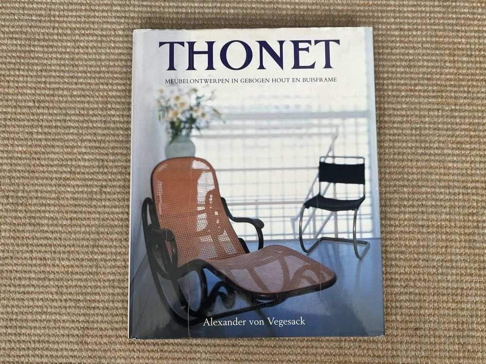 Thonet | Meubelontwerpen met gebogen hout en buisframe, Ophalen of Verzenden, Gelezen, Overige onderwerpen