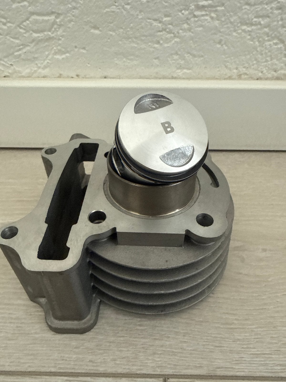 Nieuwe 50cc Cilinder + Zuiger 4T (Kymco, AGM VX50, BTC, GY6), Ophalen, Nieuw, Cilinder