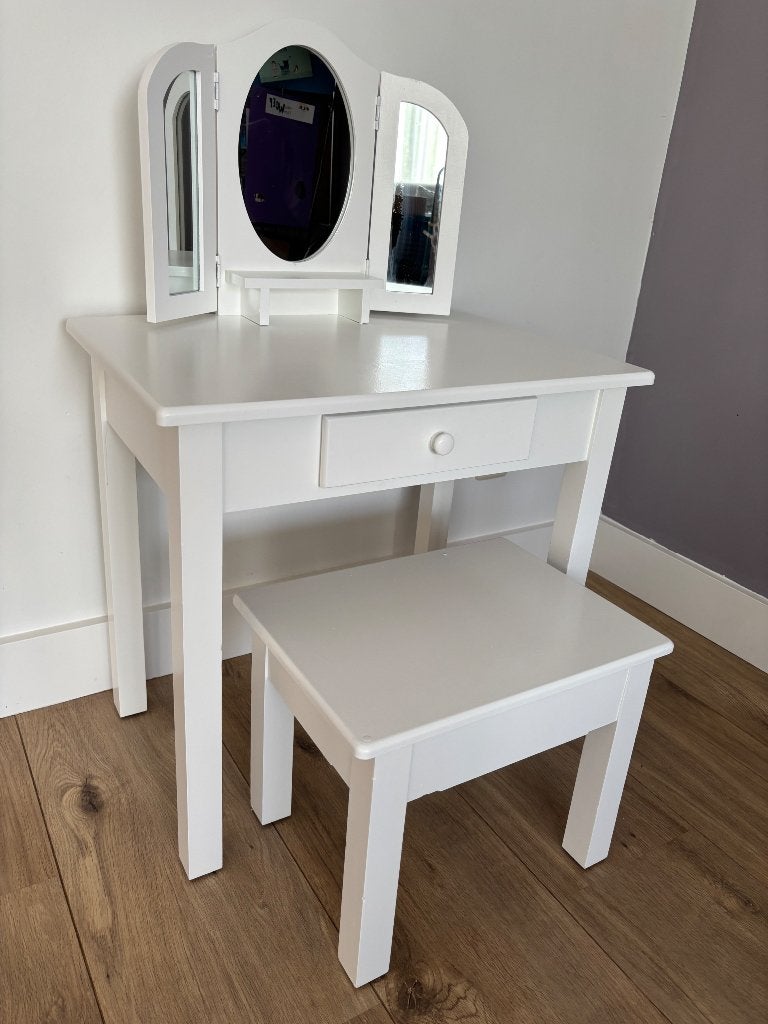 Make up tafeltje, Kinderen en Baby's, Kinderkamer | Tafels en Stoelen, Ophalen, Zo goed als nieuw, Tafel(s)