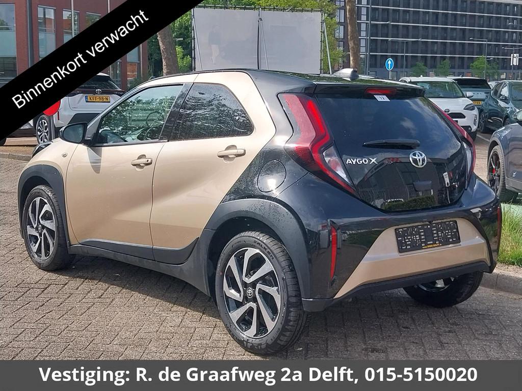 Toyota Aygo X 1.0 VVT-i S-CVT Pulse Automaat | Stoelverwarmi, Stof, Gebruikt, 4 stoelen, Beige