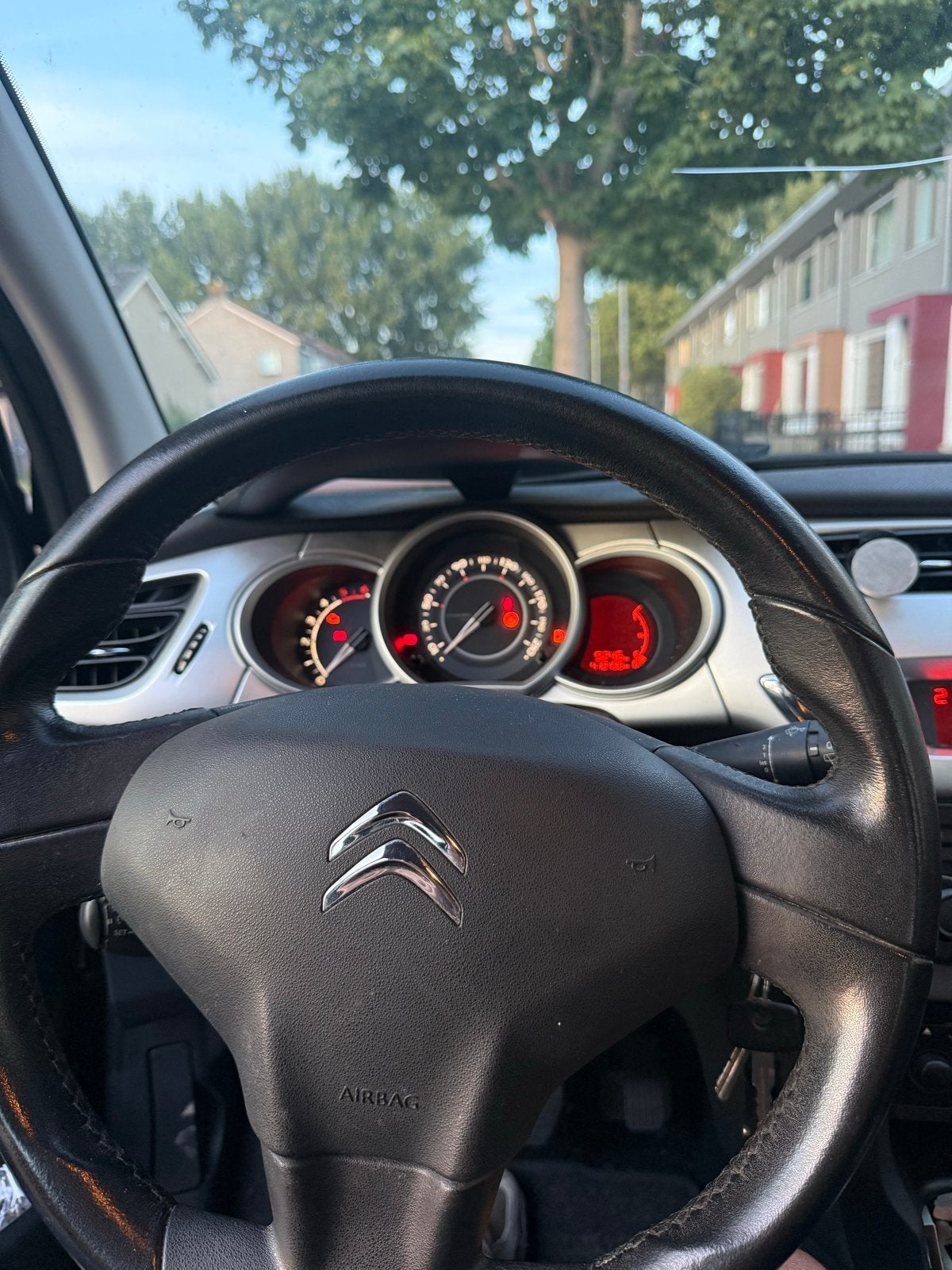 Citroën C3 1.6 Hdif 2012 Zwart, Voorwielaandrijving, 28 km/l, 4 cilinders, Zwart