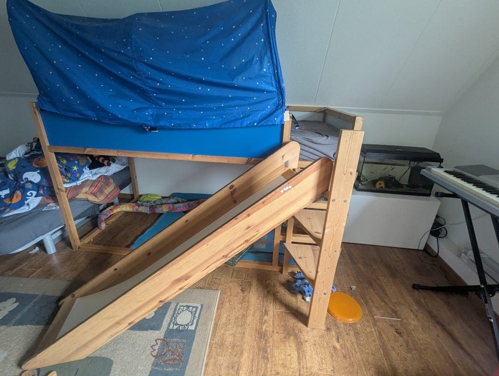 Ikea kinder bed, Kinderen en Baby's, Kinderkamer | Bedden, Ophalen, 85 tot 100 cm, Zo goed als nieuw, Hoogslaper of Stapelbed