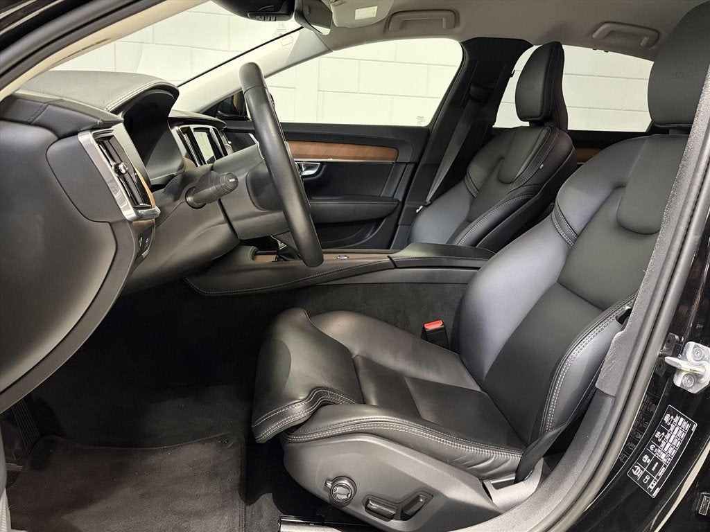 Volvo S90 T4 190pk AUT8, Adap cruise, Carplay, Led, Memory, Auto's, Volvo, 1969 cc, Zwart, Bedrijf, 1603 kg