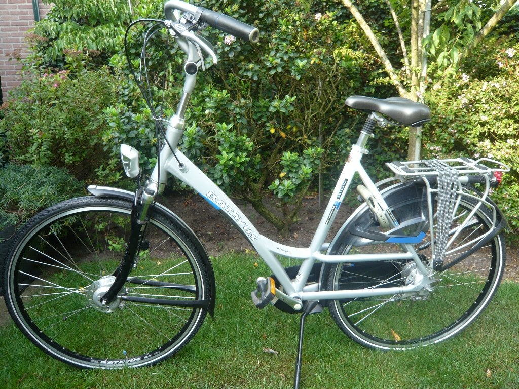 Zeer nette sportieve aluminium BATAVUS 28" 57cm 8versn. nfd, Ophalen, Versnellingen, Batavus, 56 cm of meer