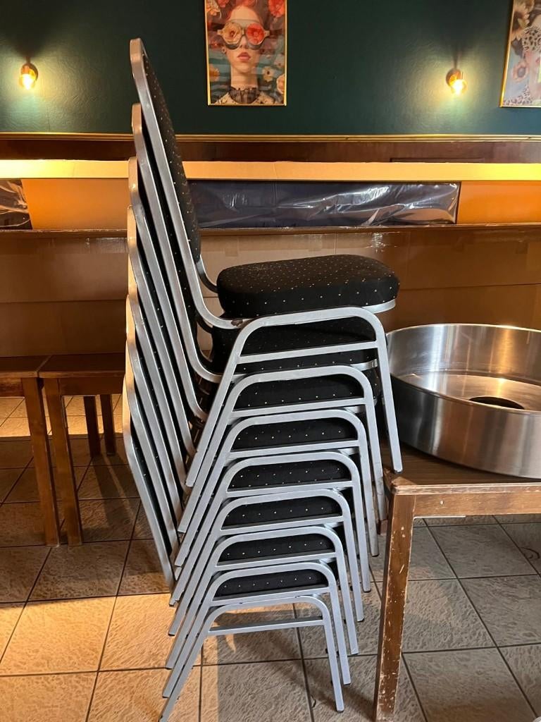 stack chairs, Ophalen, Gebruikt, Zwart, Stof