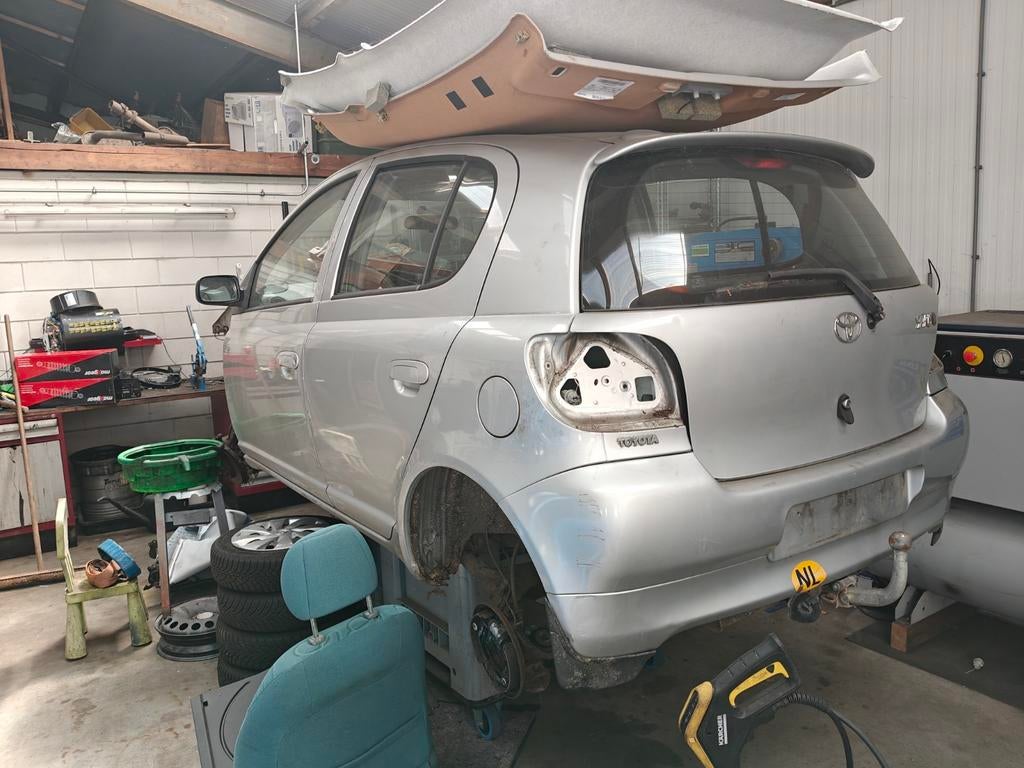 Toyota Yaris 1.3 onderdelen/donor/export, Ophalen, Toyota