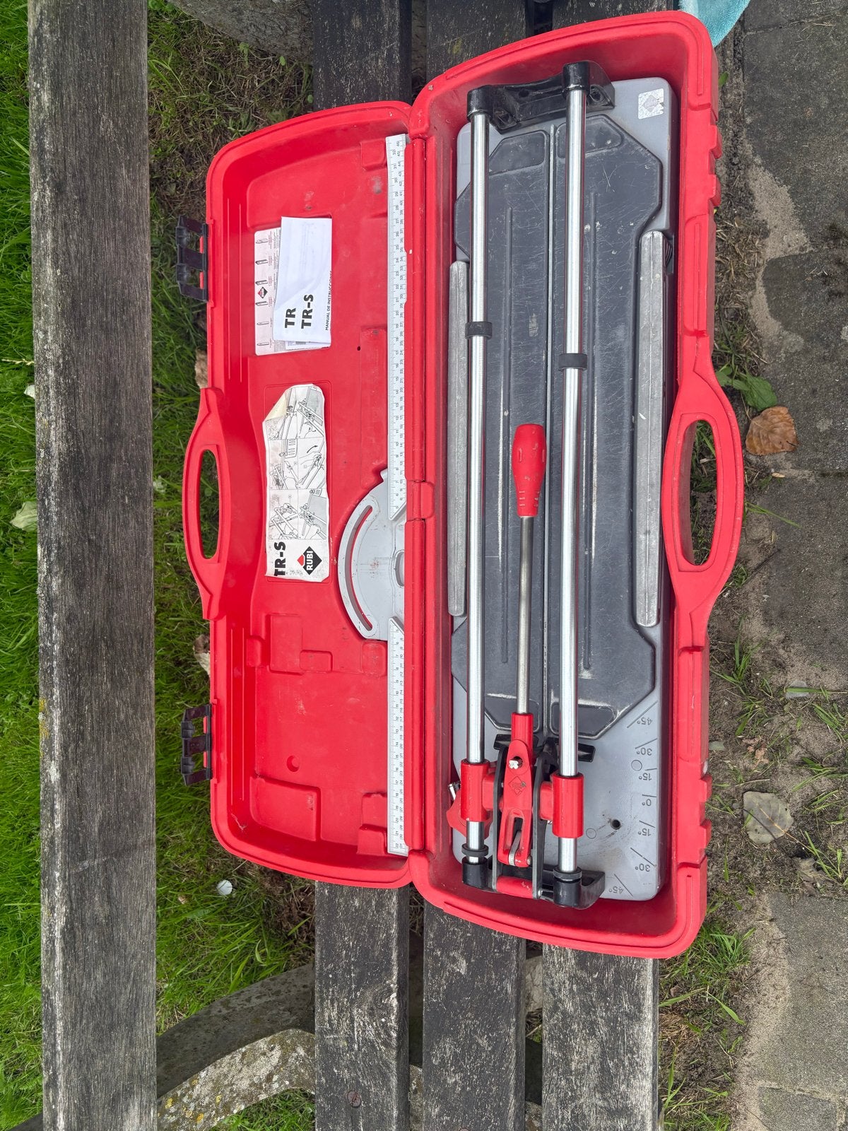 Rubi tegelsnijder TR-600-S in koffer, Ophalen of Verzenden, Gebruikt, Snijgereedschap, Rubi