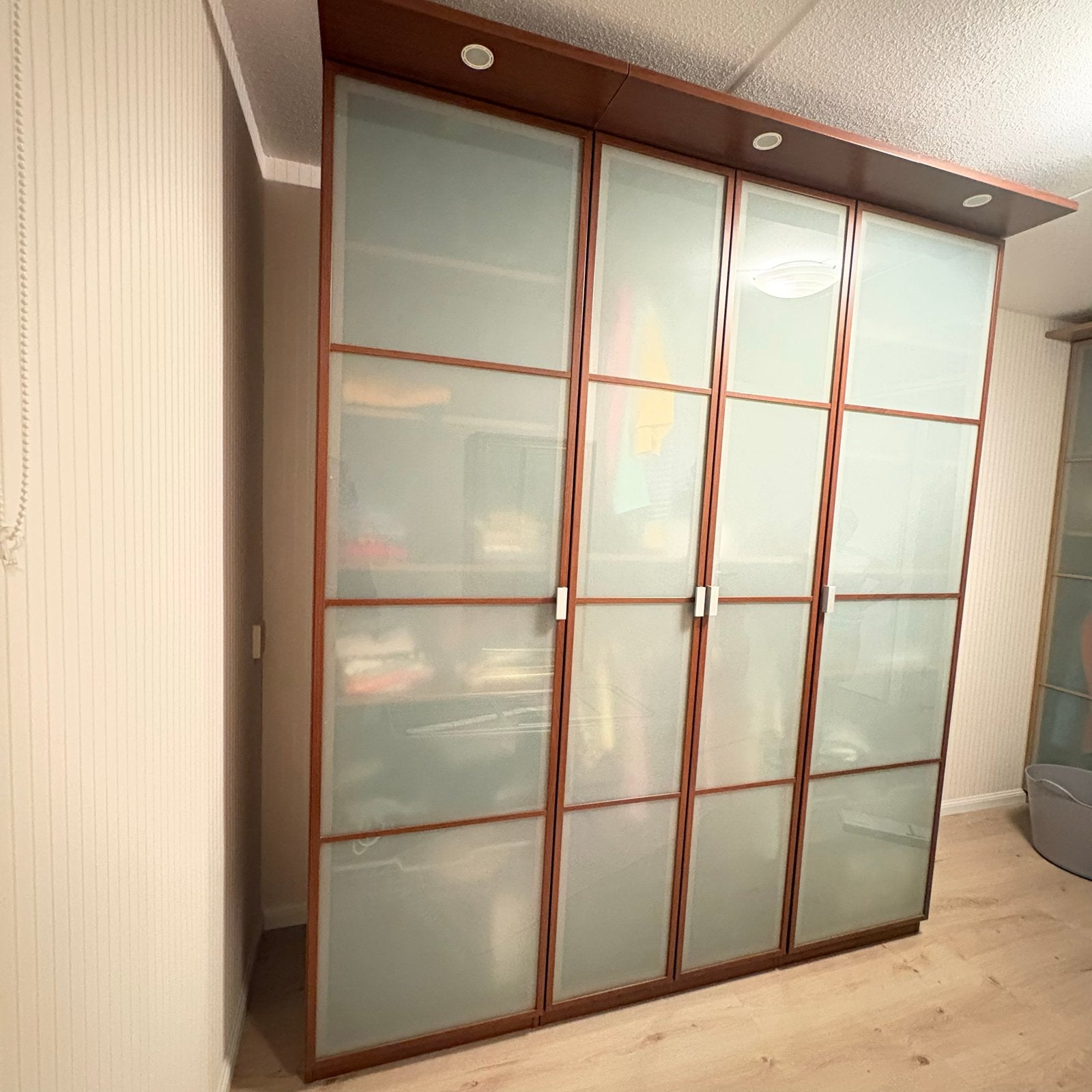 Kledingkast | Glazen deuren | in prima staat | 200 B x 236H, Huis en Inrichting, Kasten | Kledingkasten, Met deur(en), 200 cm of meer