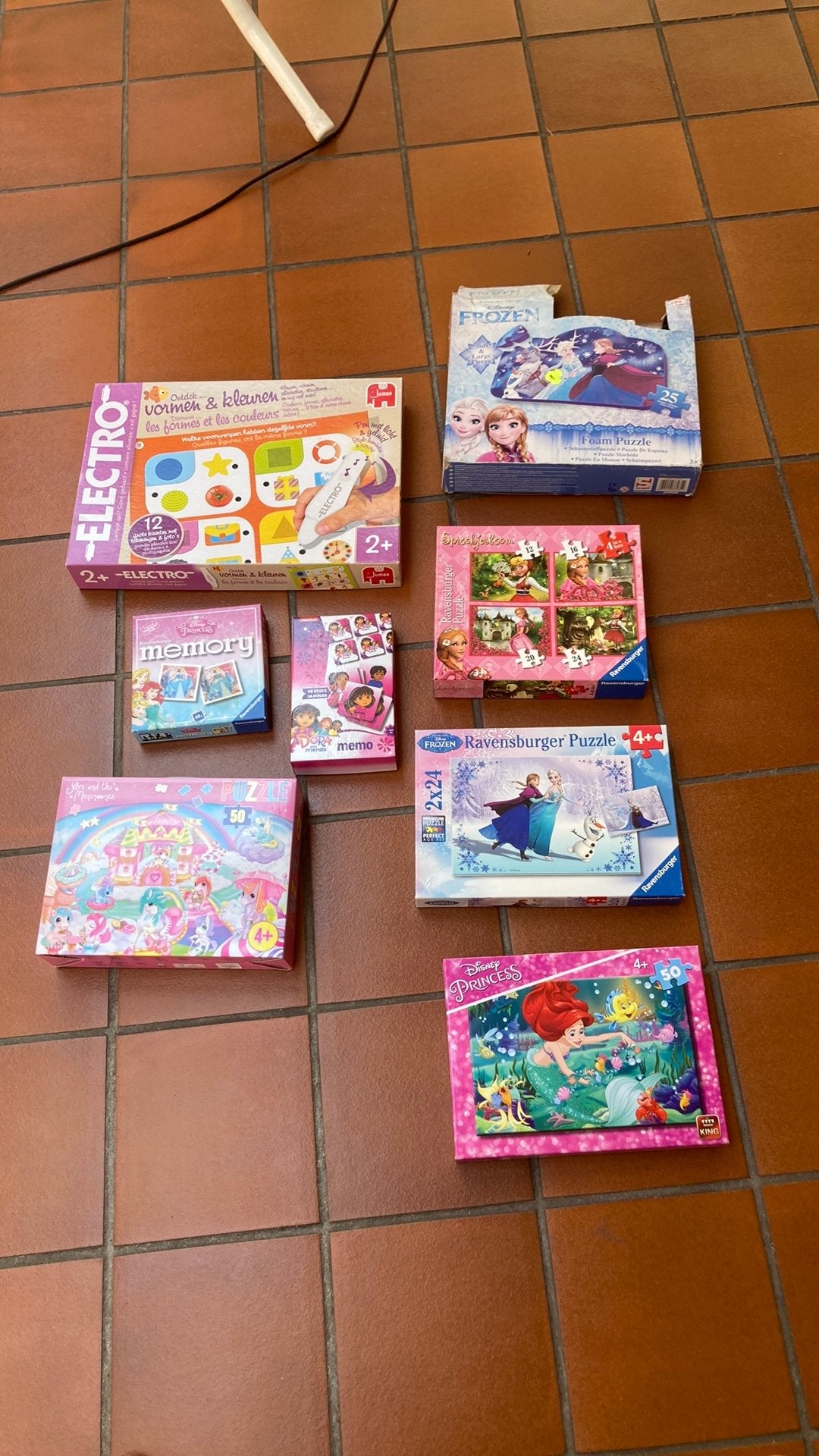 Puzzels en spellen, Ophalen, Zo goed als nieuw