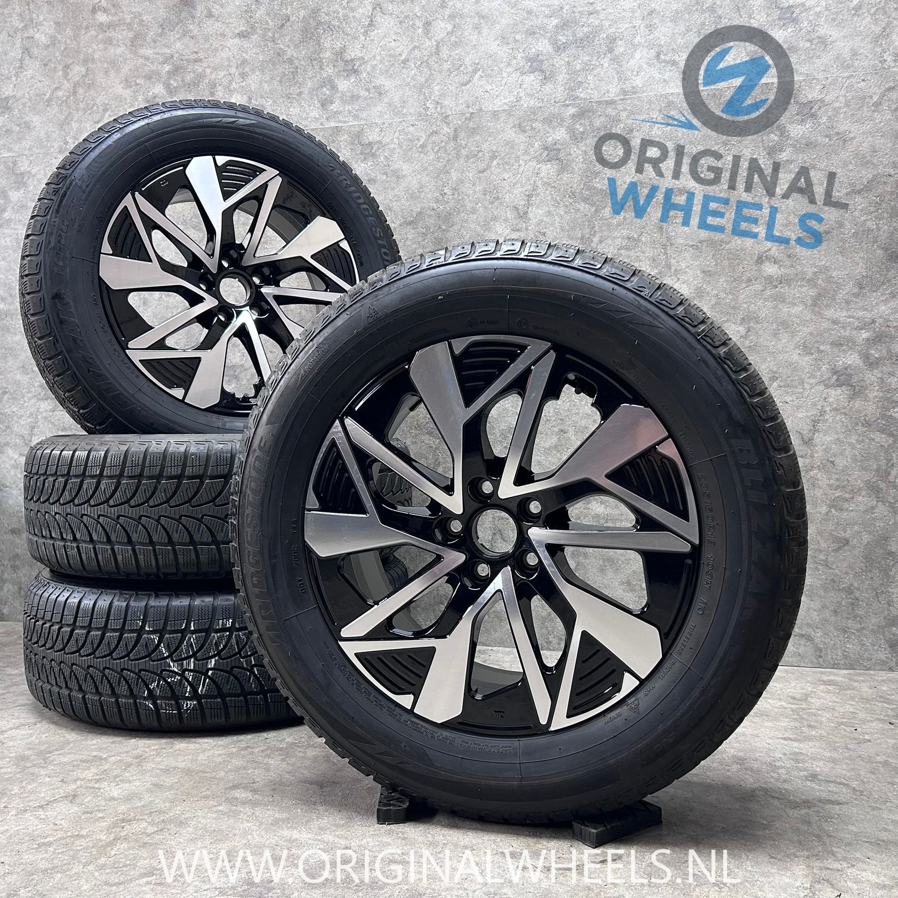 18 inch originele velgen + winterbanden Toyota BZ4X