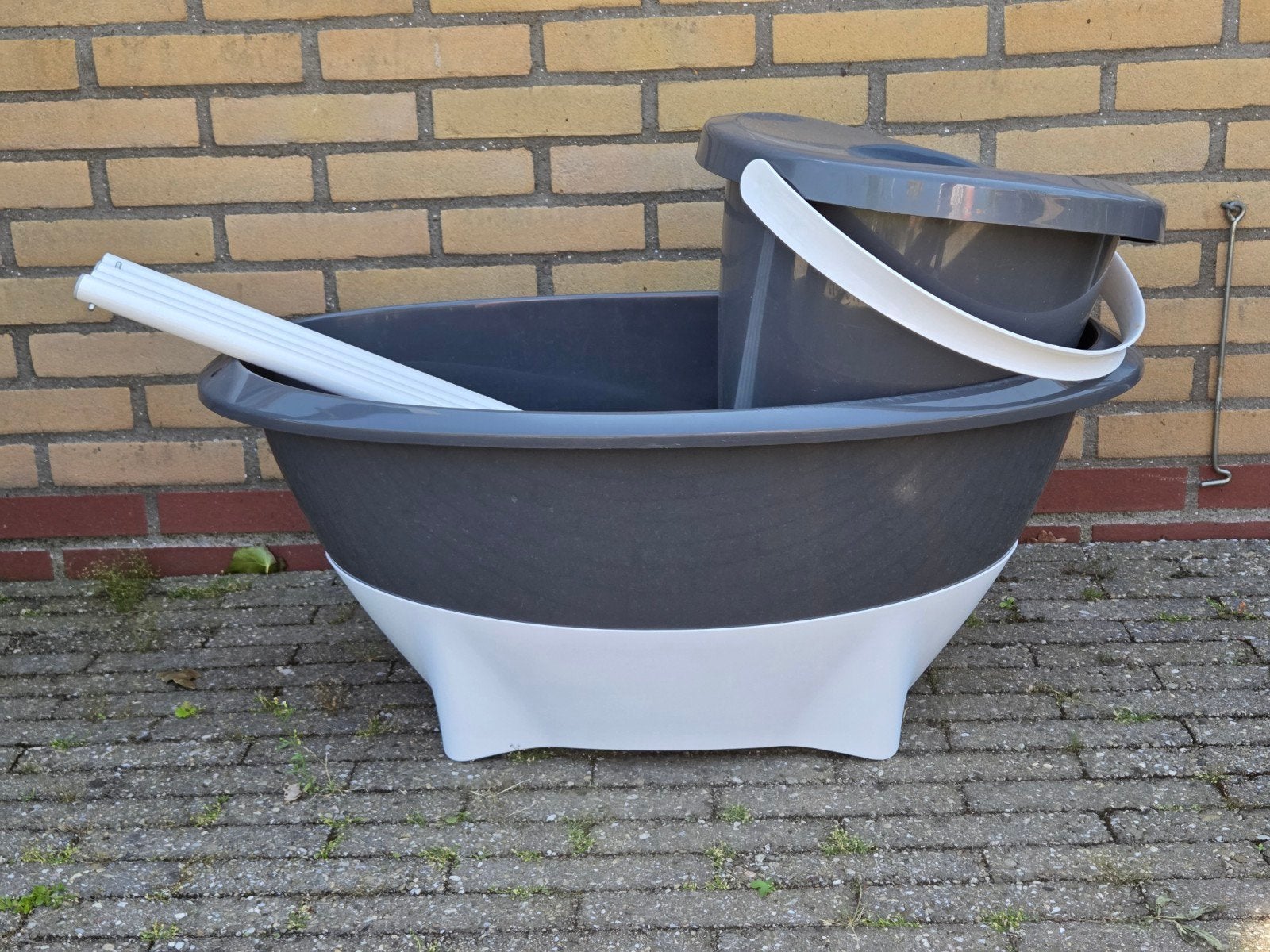 Luma Baby Badje met standaard en tummy tub - Grijs/Wit, Gebruikt, Badje, Standaard, Ophalen