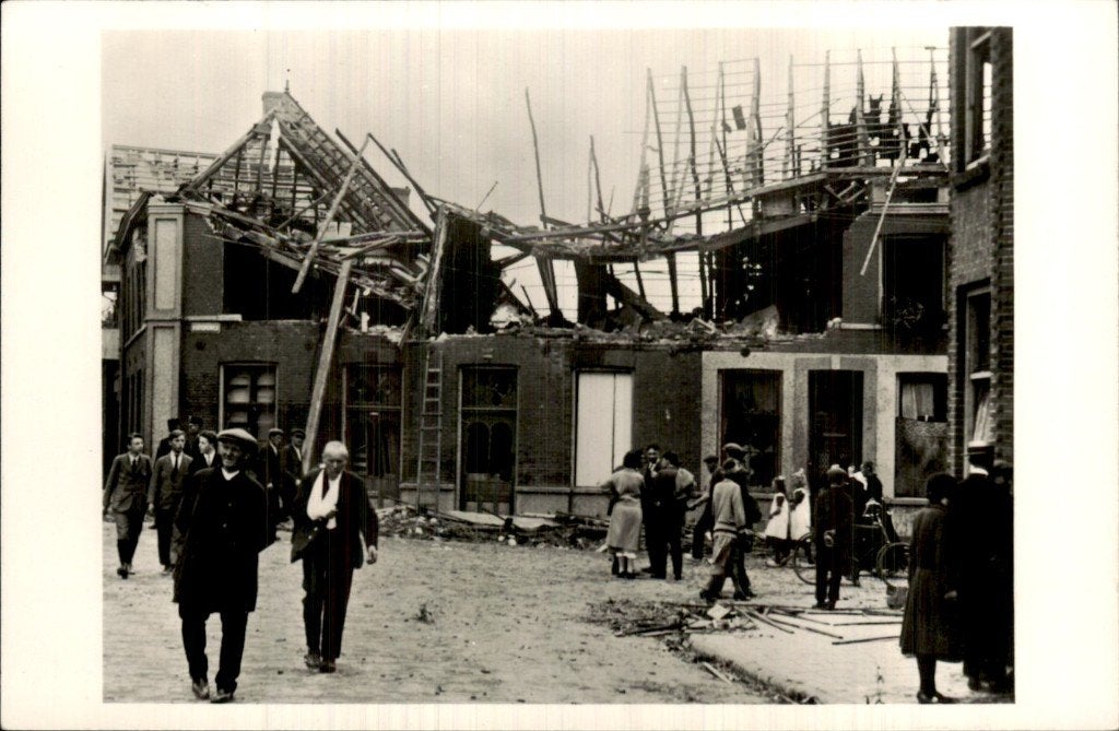 Borculo - Stormrampmuseum - Vernield gebouw, Ophalen of Verzenden, 1940 tot 1960, Ongelopen, Gelderland