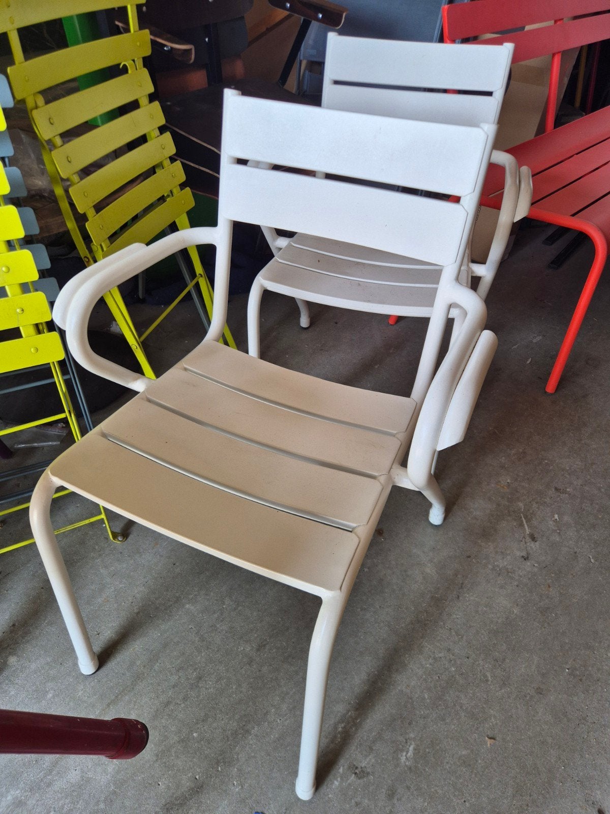 2x Satelliet witte armstoelen Aluminium prijs per st, Ophalen, Aluminium
