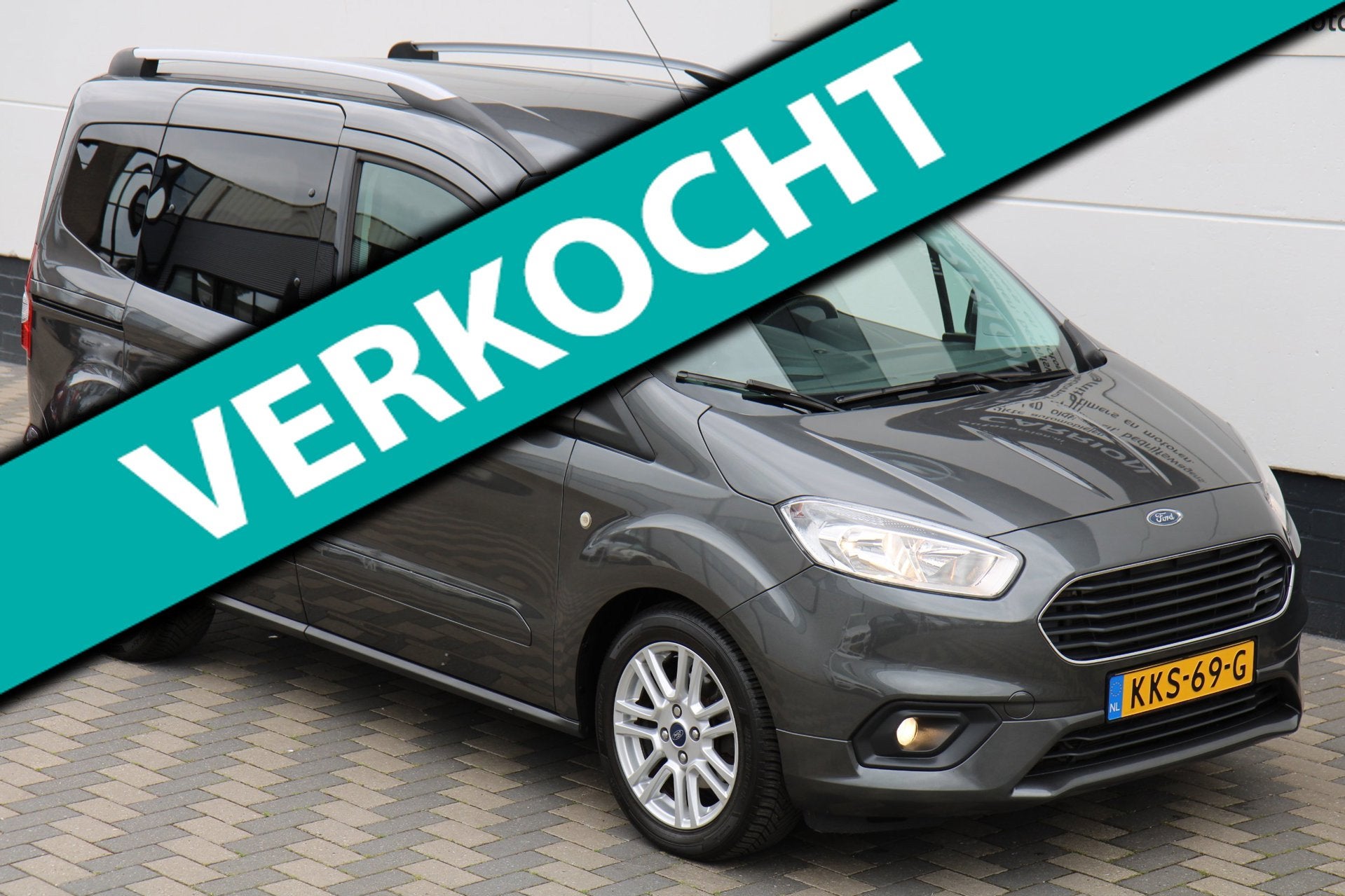 Ford Tourneo Courier 1.0 Titanium Distributie Verv. Carplay, Auto's, Zwart, Bedrijf, Handgeschakeld, 3 cilinders