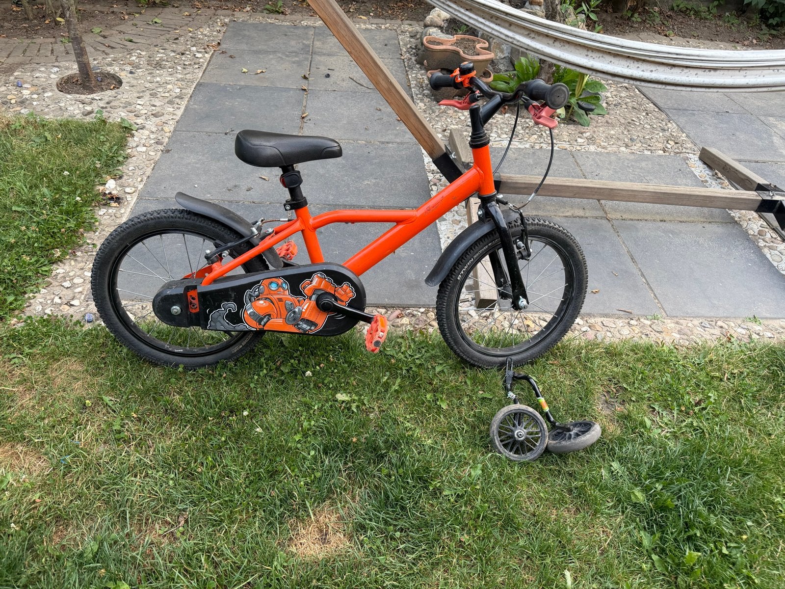 Btwin robot 500 16 inch met zijwieltjes, Fietsen en Brommers, Fietsen | Kinderfietsjes, Ophalen, Gebruikt, 16 tot 20 inch, Zijwieltjes