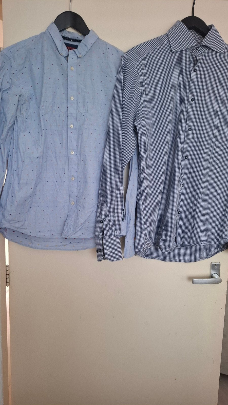 2 nette overhemden met lange mouwen - Maat M en L, Blauw, Scotch & Soda, Cum Laude, Gedragen, Halswijdte 39/40 (M)