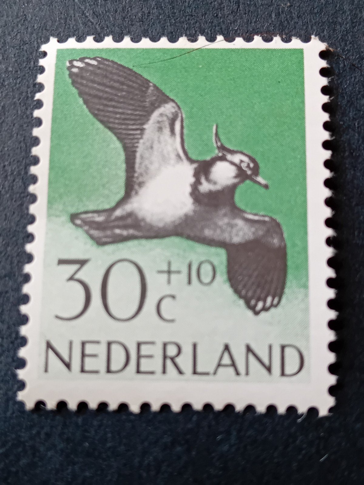 Nederlandse postzegel 30+10c met kievit, Ophalen of Verzenden, Na 1940, Gestempeld
