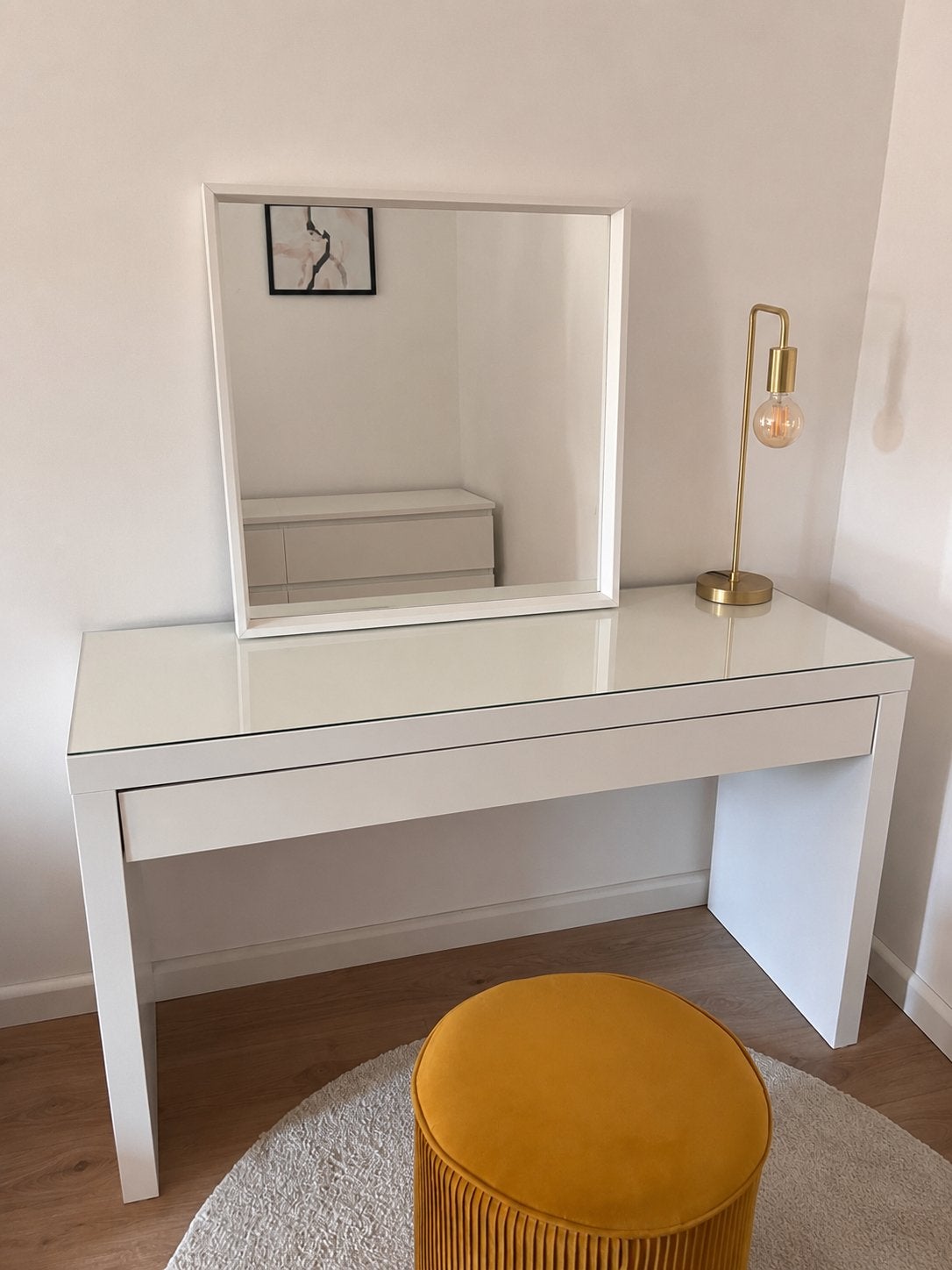 Volledige make-up tafel met kleed+poef, Ophalen, Stof, Zo goed als nieuw, 100 tot 125 cm