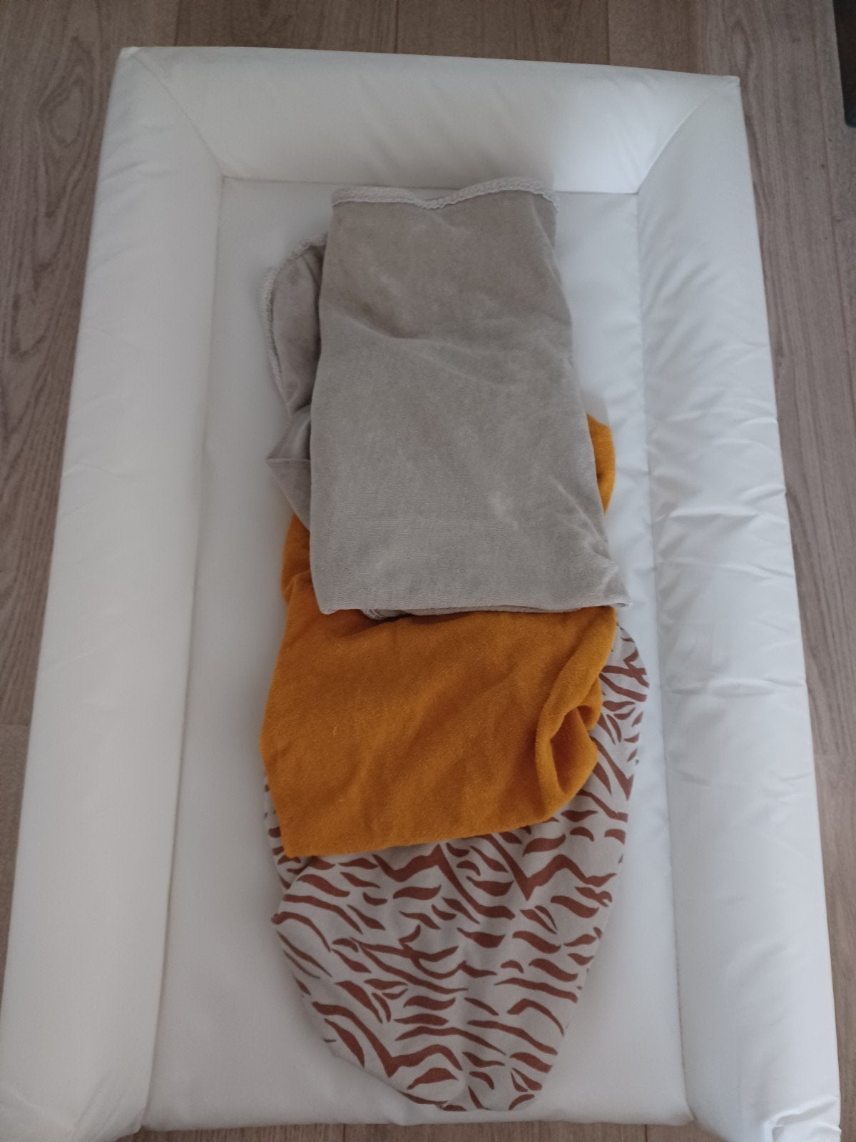 Aankleedkussen met 3 hoezen, Ophalen, Gebruikt, 70 tot 85 cm, Overige typen