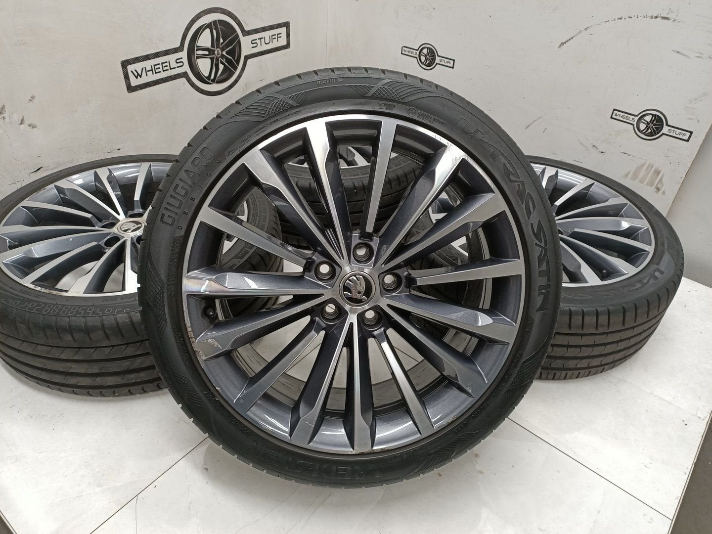 Skoda Superb Trinity lichtmetaal velgen 19"inch 5x112 6855, Gebruikt, -, -, Banden en Velgen