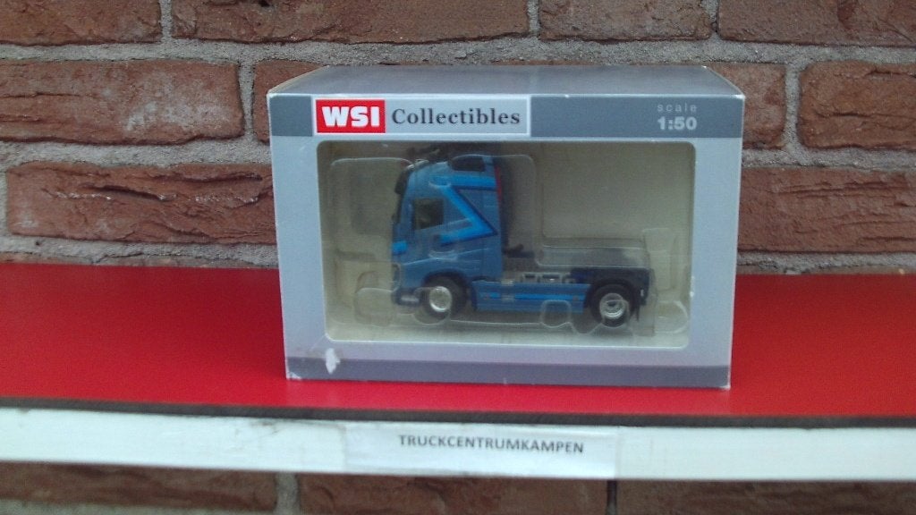WSI  Volvo  FH4  Globetrotter  XL  van  T. Feik., Ophalen of Verzenden, Nieuw, Bus of Vrachtwagen, Wsi