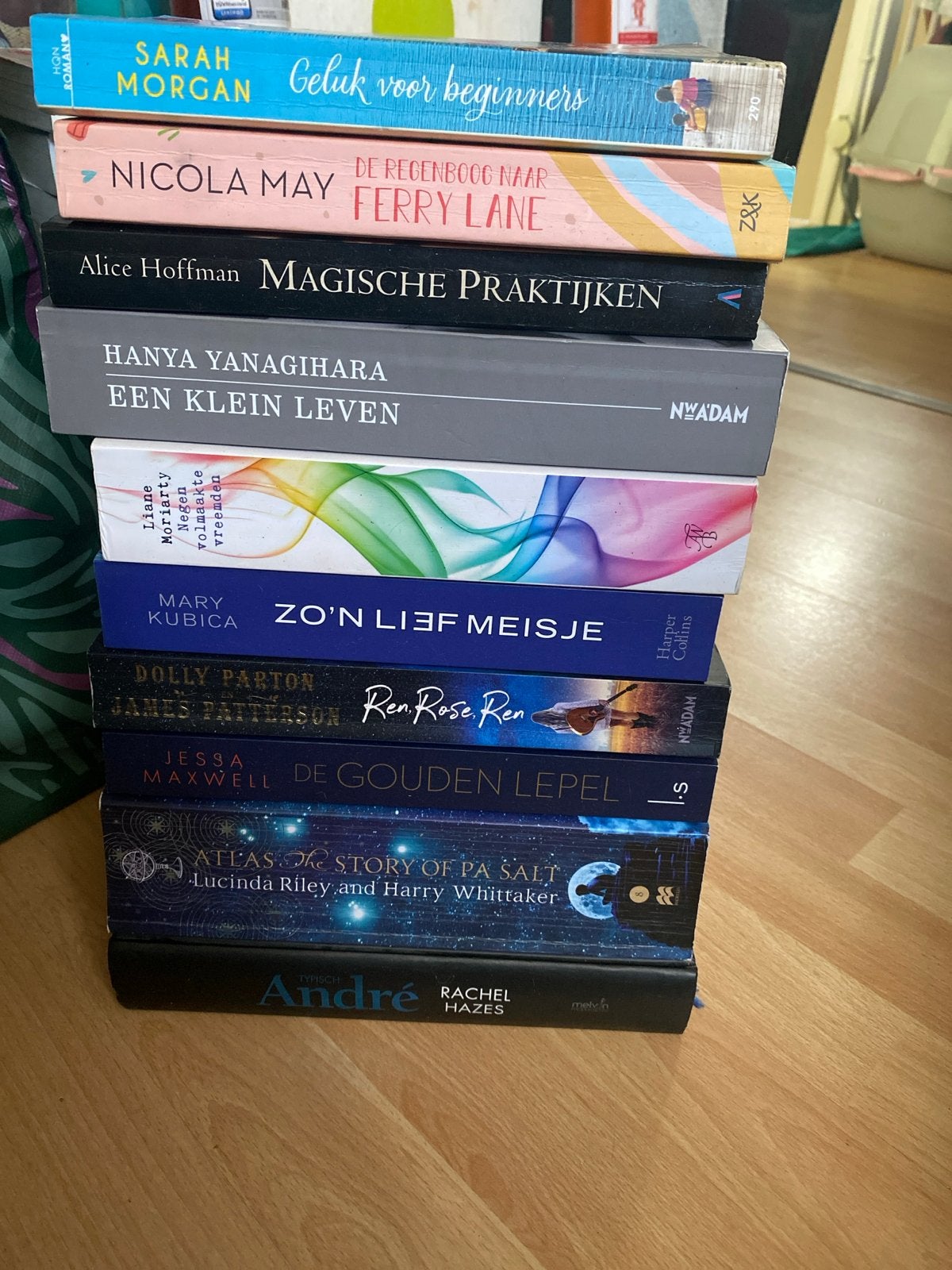 Stapel boeken: diverse titels, rookvrije omgeving, Ophalen of Verzenden, Gelezen
