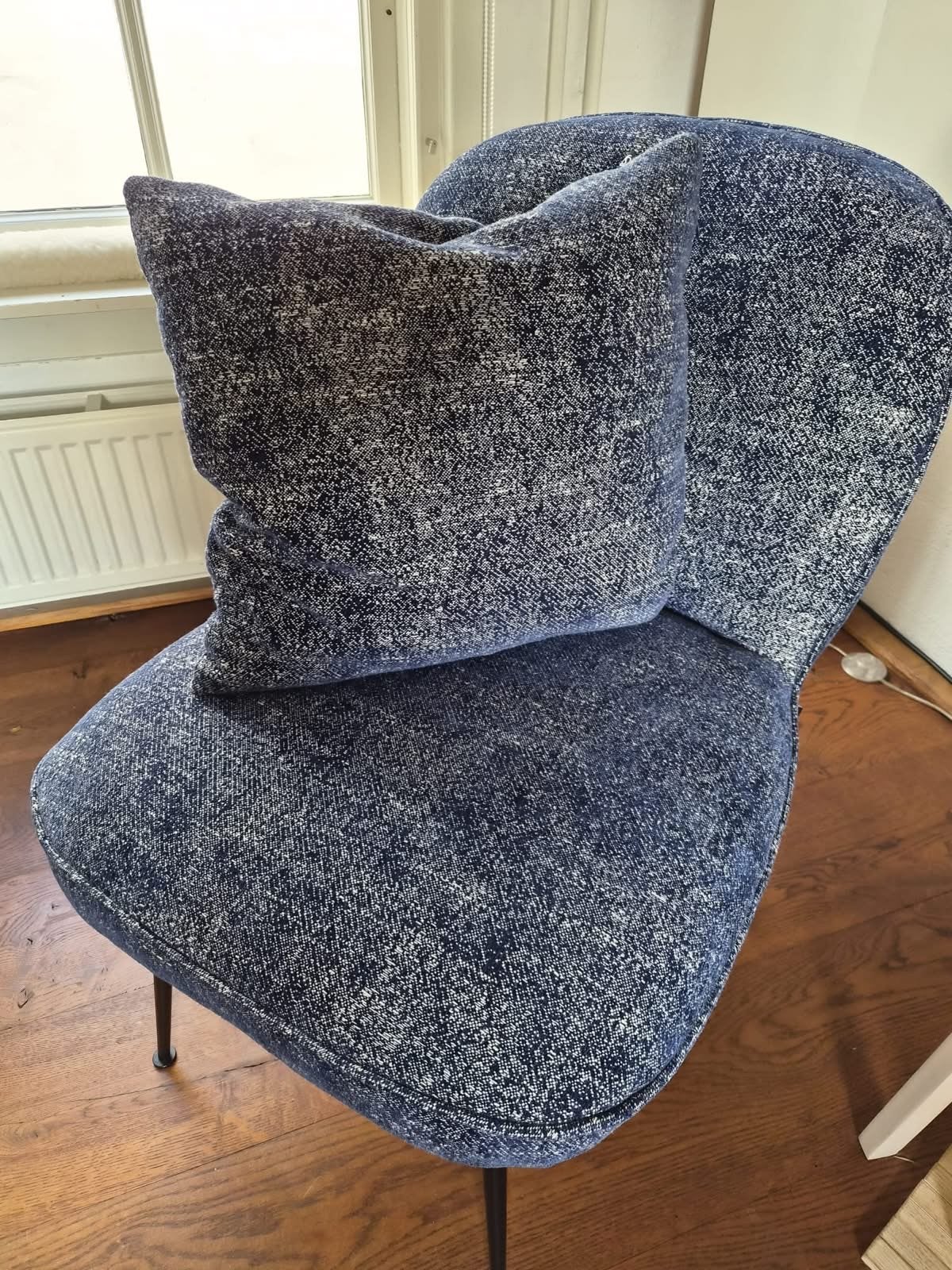 SofaCompany stoel, blauw gemêleerd, nieuwstaat met kussen, Ophalen, Blauw, Zo goed als nieuw, Eén