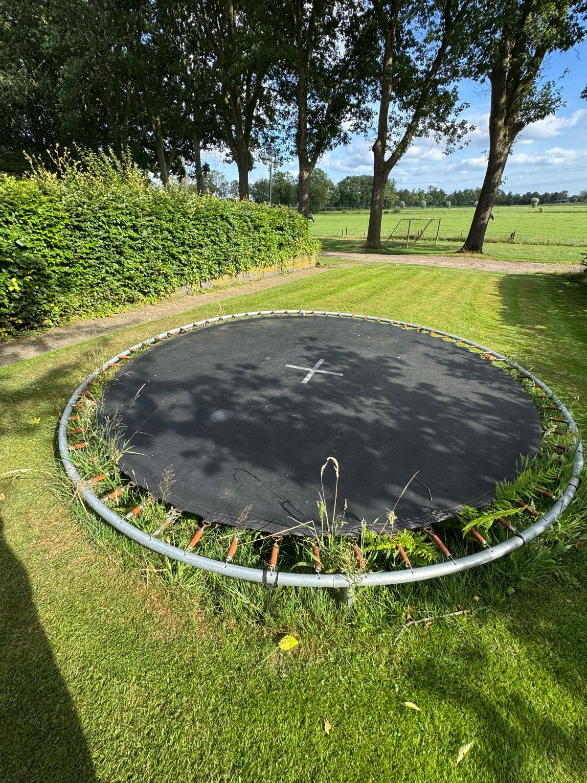 Grote ronde trampoline voor in de tuin 4m doorsnede, Ophalen, Gebruikt